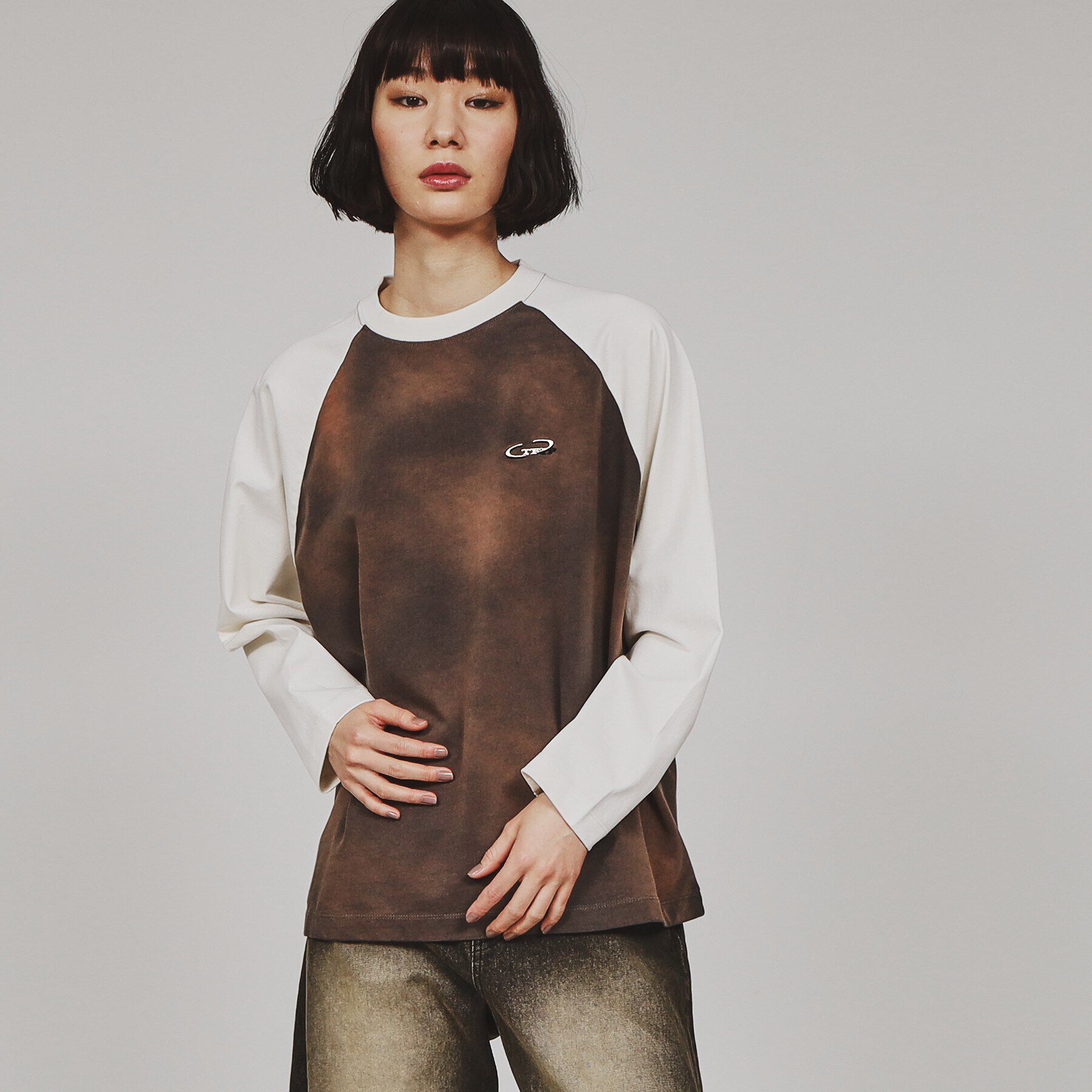 tk.TAKEO KIKUCHI「ブリーチラグランスリーブTシャツ」|Tシャツ・カットソー|