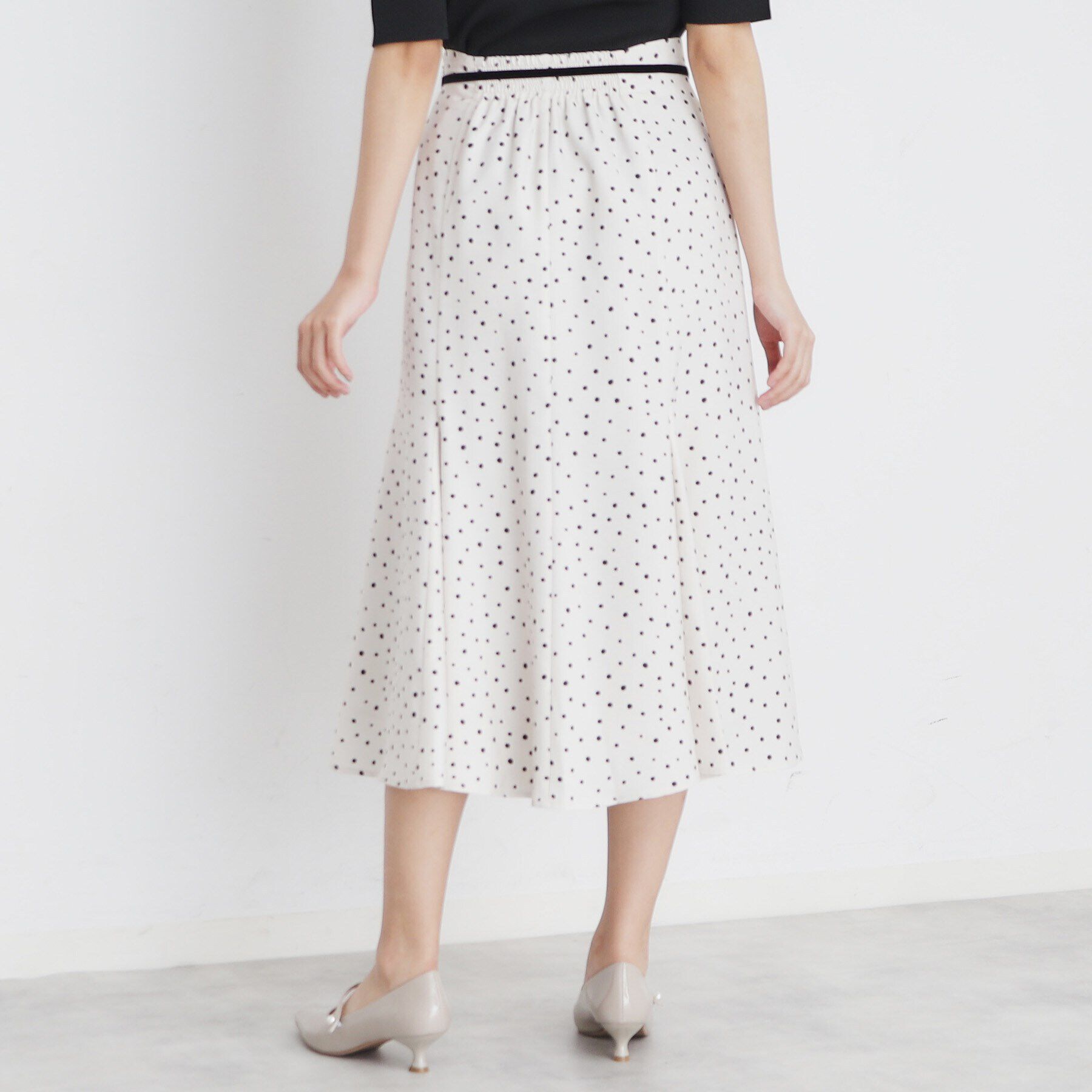 index「ランダムドットフレアスカート【洗濯機洗い可/イージーアイロン】」|スカート|