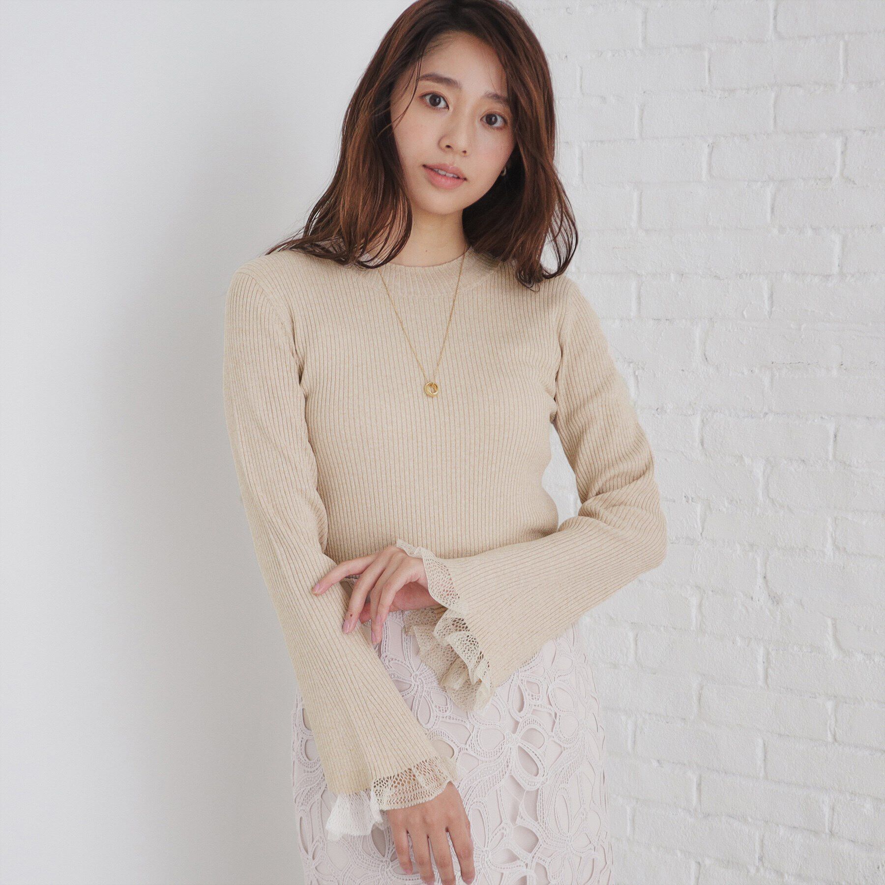 index「ハイネックラメフレアスリーブレースニット【洗濯機洗い可】」|ニット・セーター|ライトベージュ(65