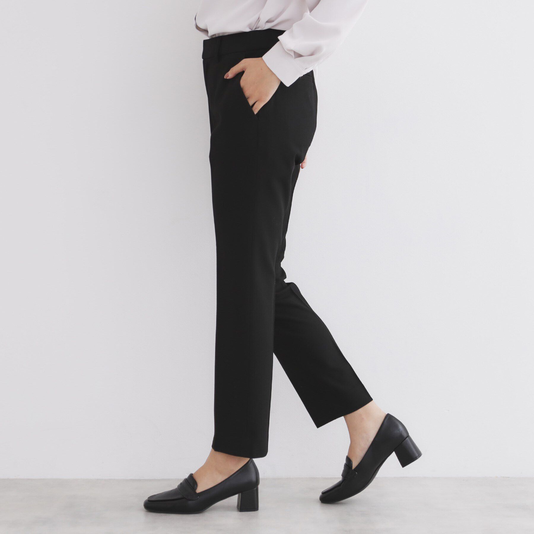 index「《XS-LLsize》裏起毛ストレッチテーパードパンツ【洗濯機洗い可/吸湿発熱/防シワ】」|その他|