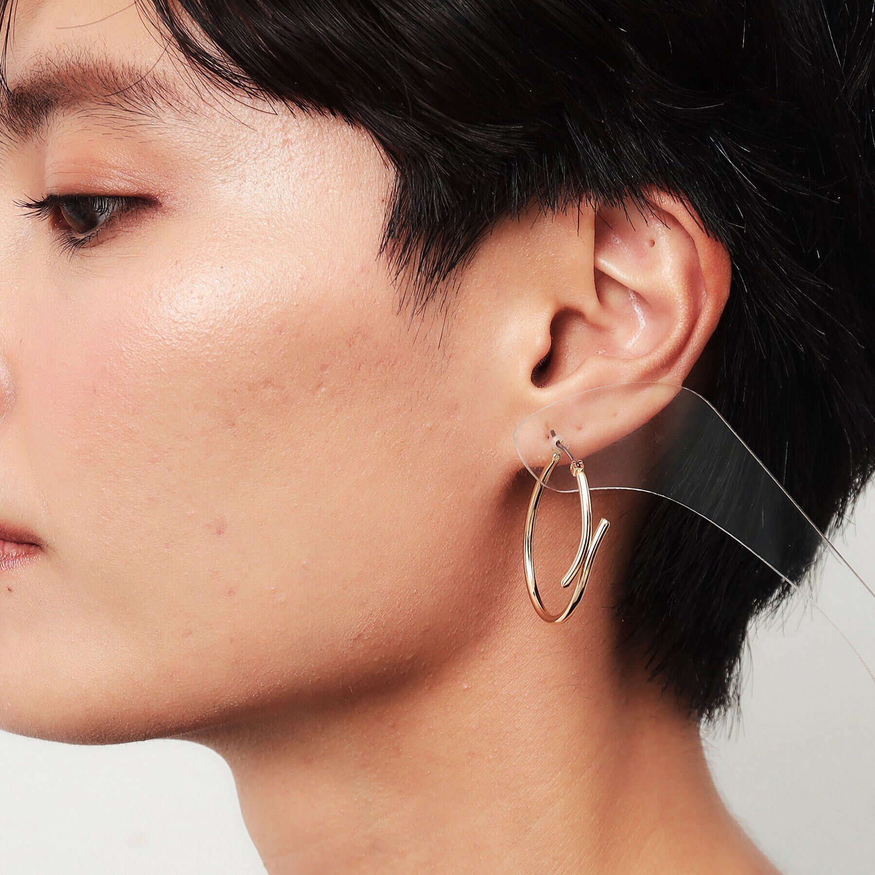 OPAQUE.CLIP「クロスフープフックピアス」|ピアス|