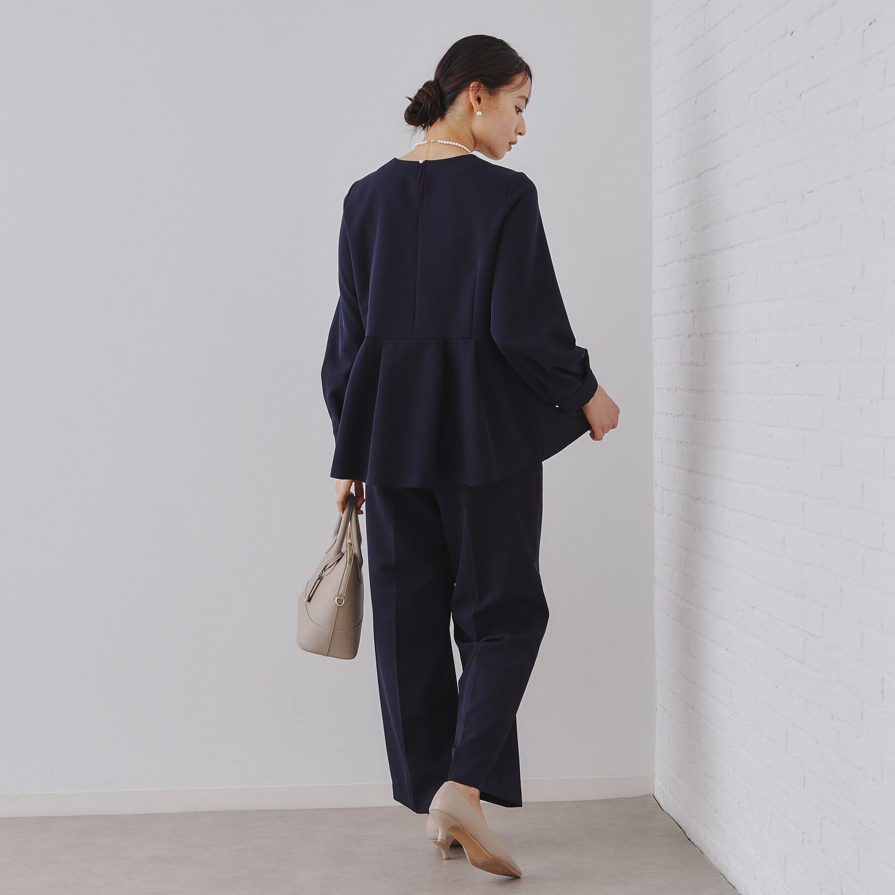 OPAQUE.CLIP「《通勤・セレモニー/セットアップ対応》ペプラムブラウス/ダブルクロス【洗濯機洗い可】」|シャツ・ブラウス|