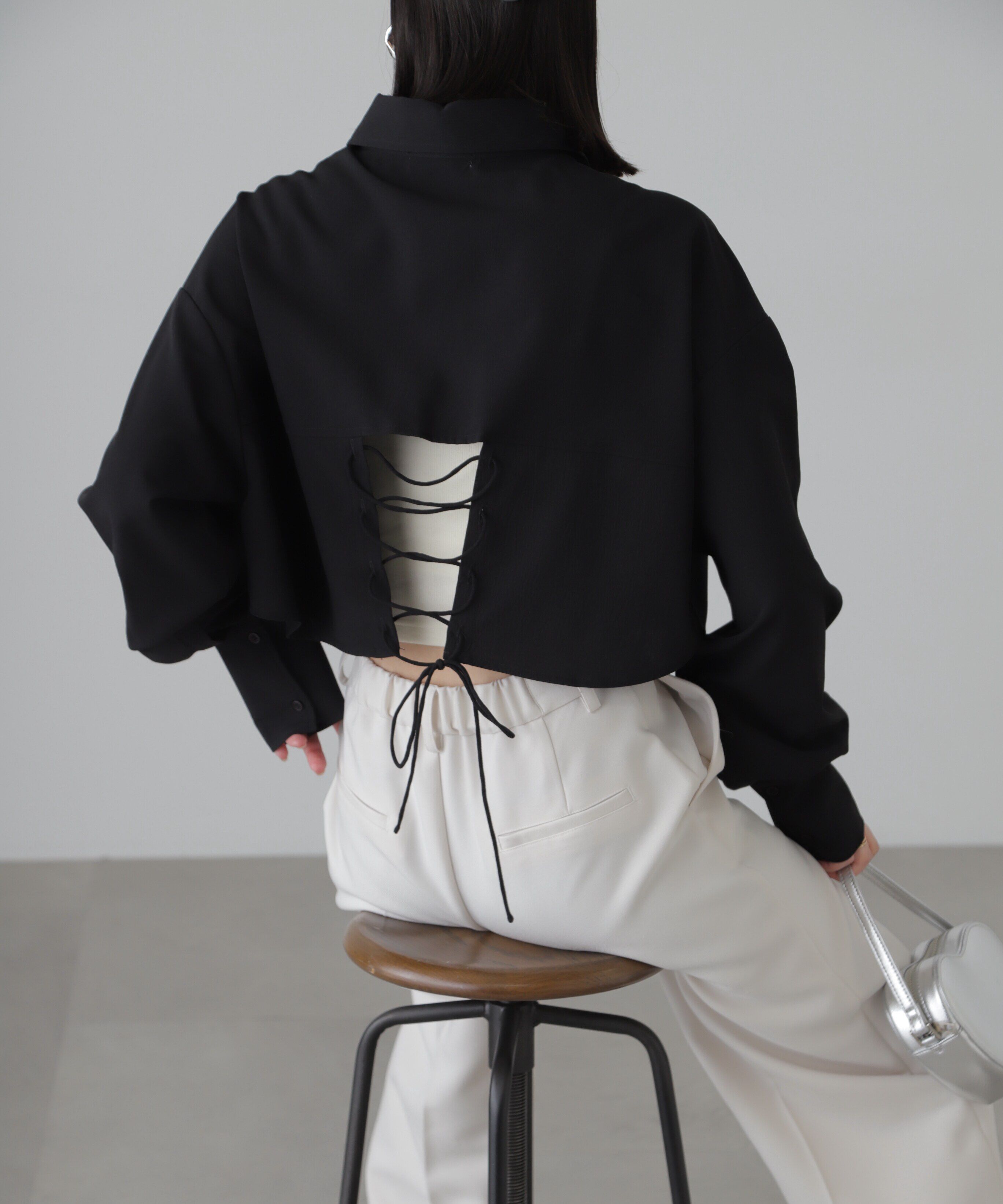  「バックレースアップショート丈シャツ」|シャツ・ブラウス|