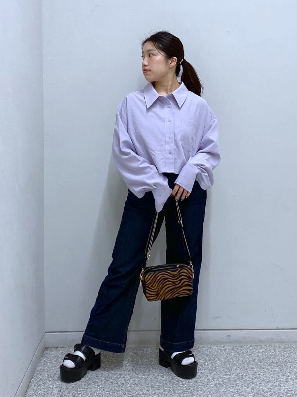  「バックレースアップショート丈シャツ」|シャツ・ブラウス|