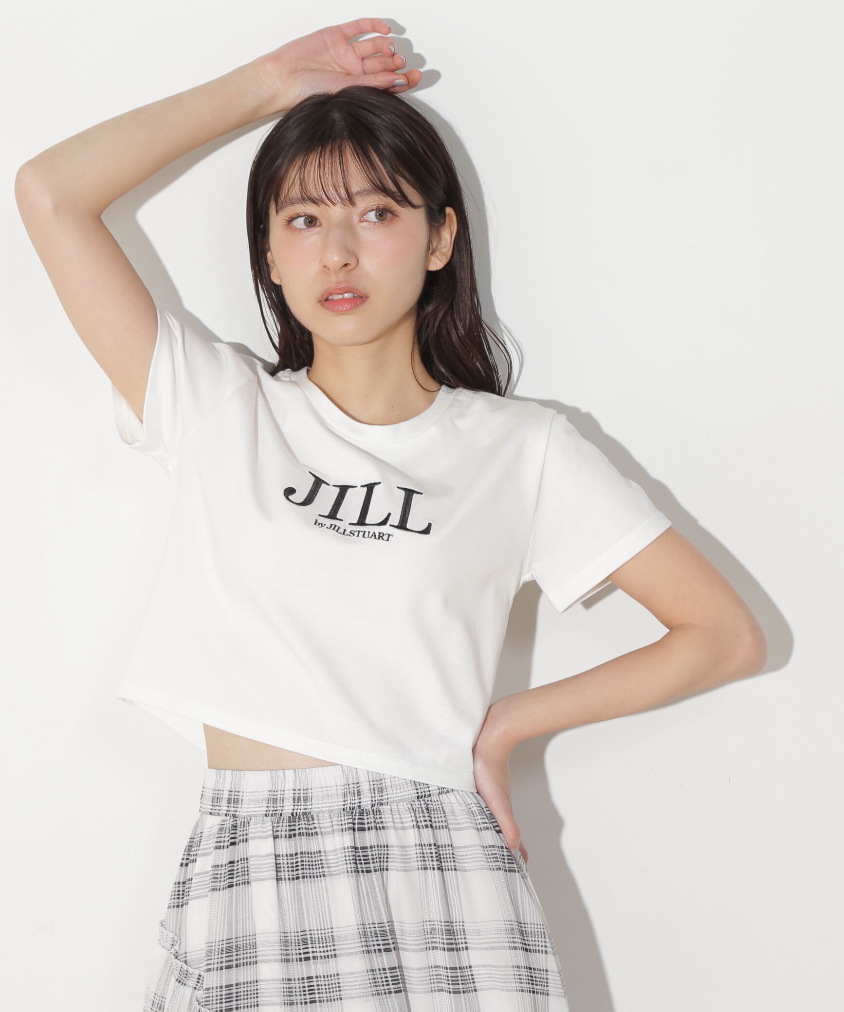  「ショート丈刺繍ロゴTシャツオーガニックコットン」|Tシャツ・カットソー|