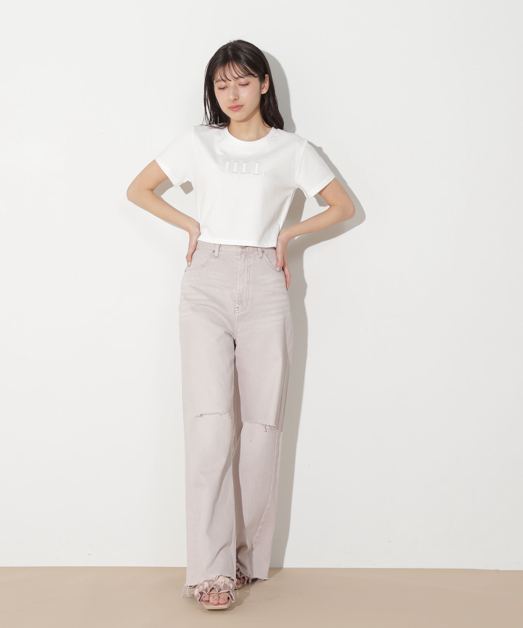  「ショート丈刺繍ロゴTシャツオーガニックコットン」|Tシャツ・カットソー|