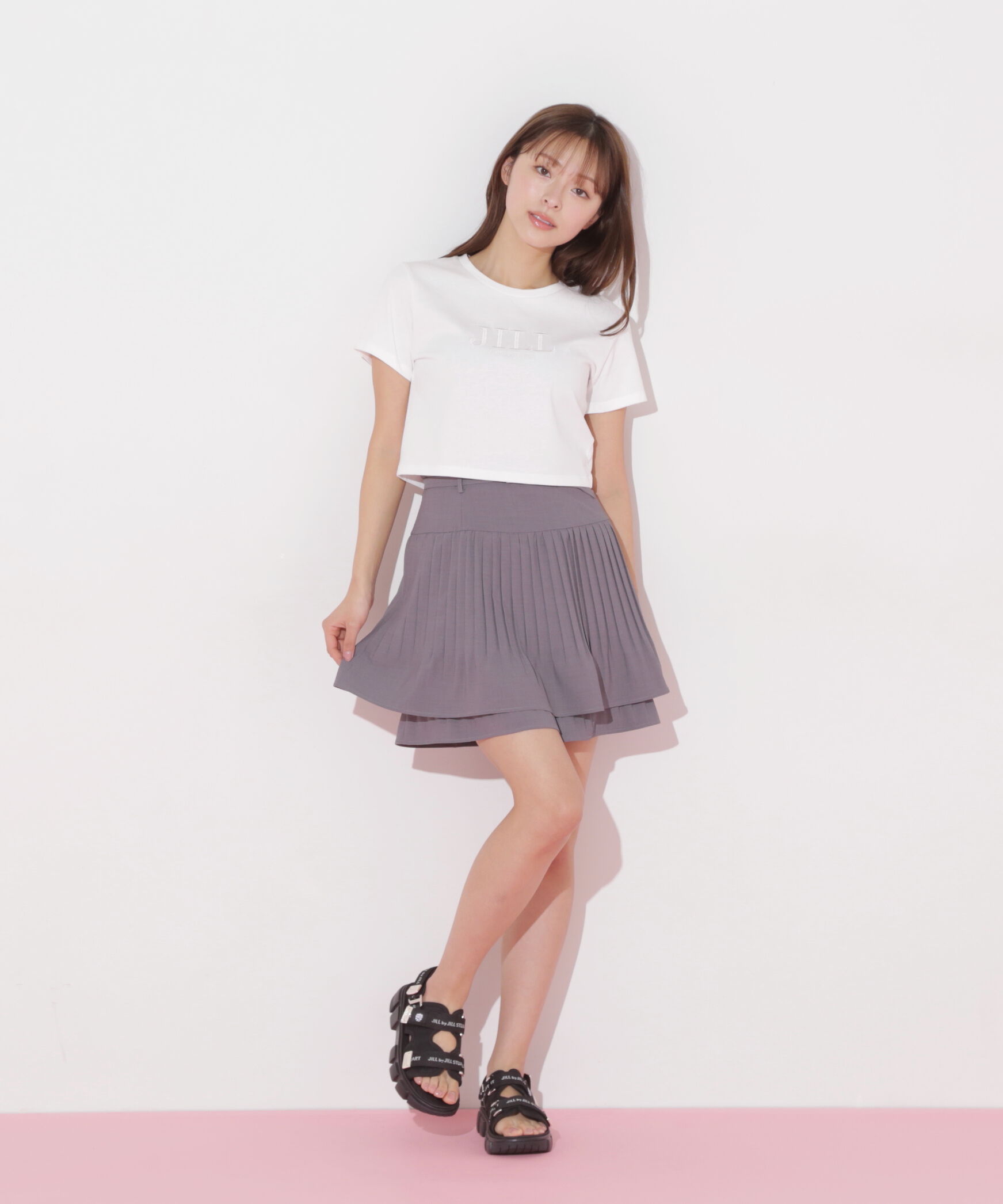  「ショート丈刺繍ロゴTシャツオーガニックコットン」|Tシャツ・カットソー|