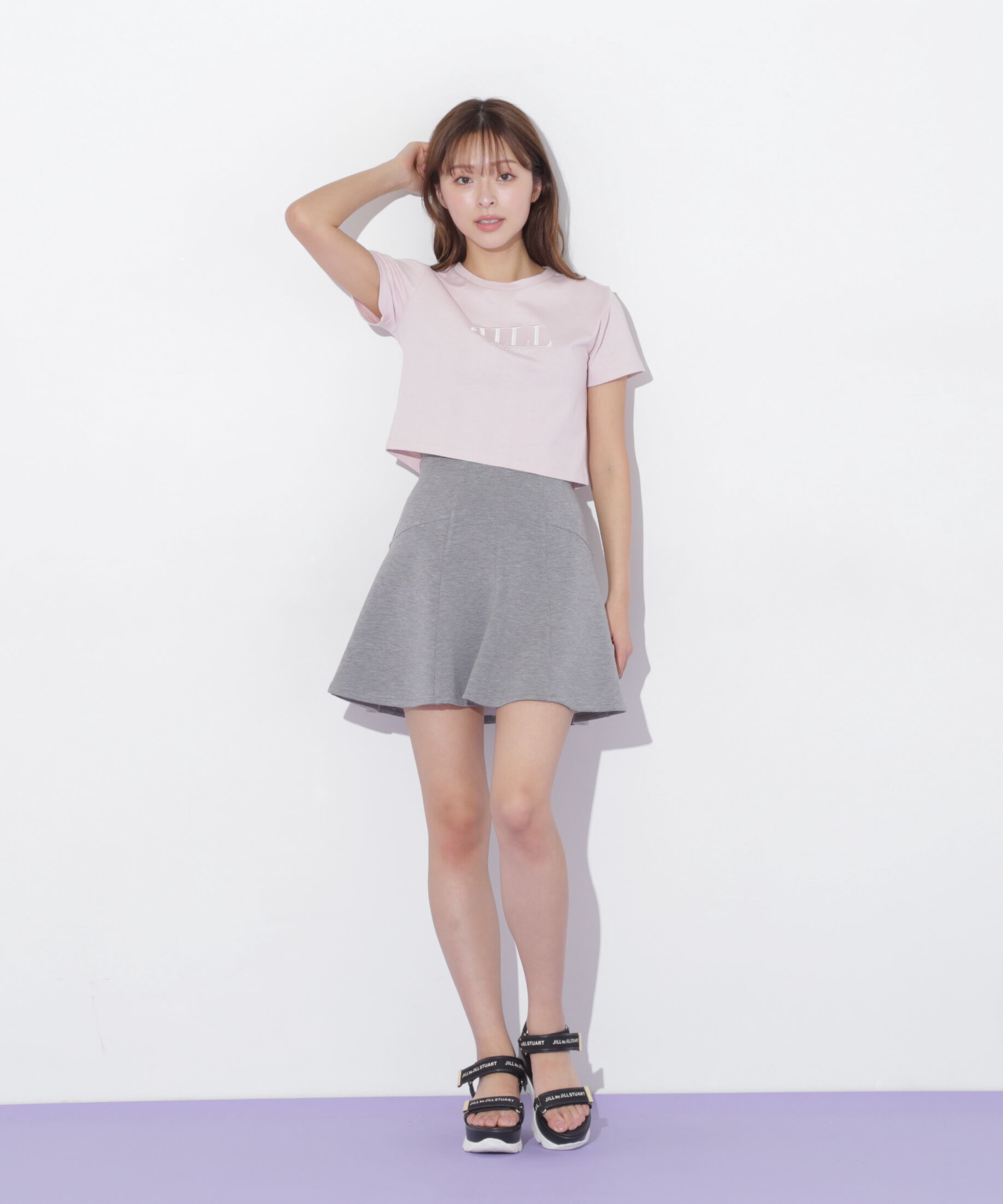  「ショート丈刺繍ロゴTシャツオーガニックコットン」|Tシャツ・カットソー|