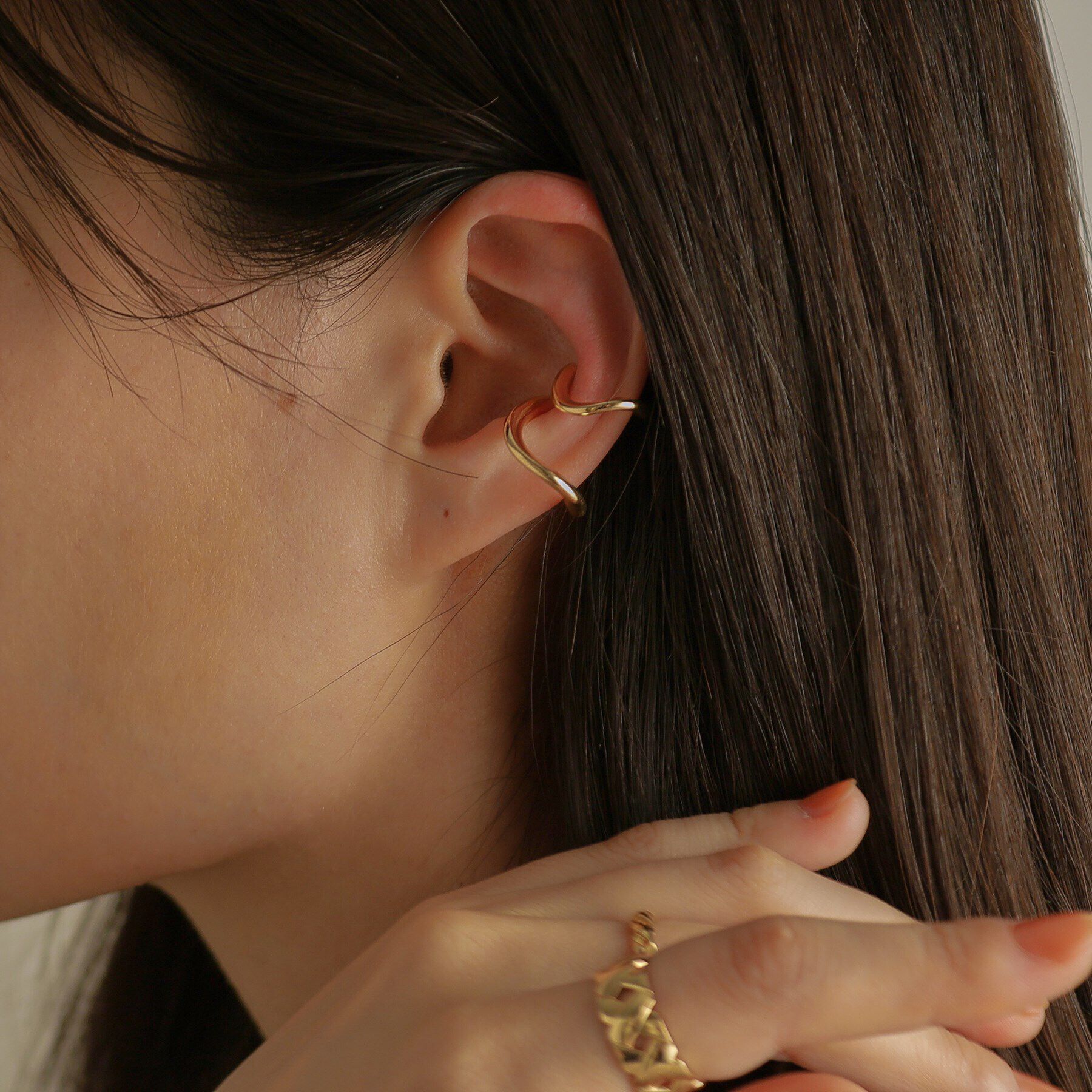 COCOSHNIK「K10Sライン イヤーカフ小」|イヤリング|