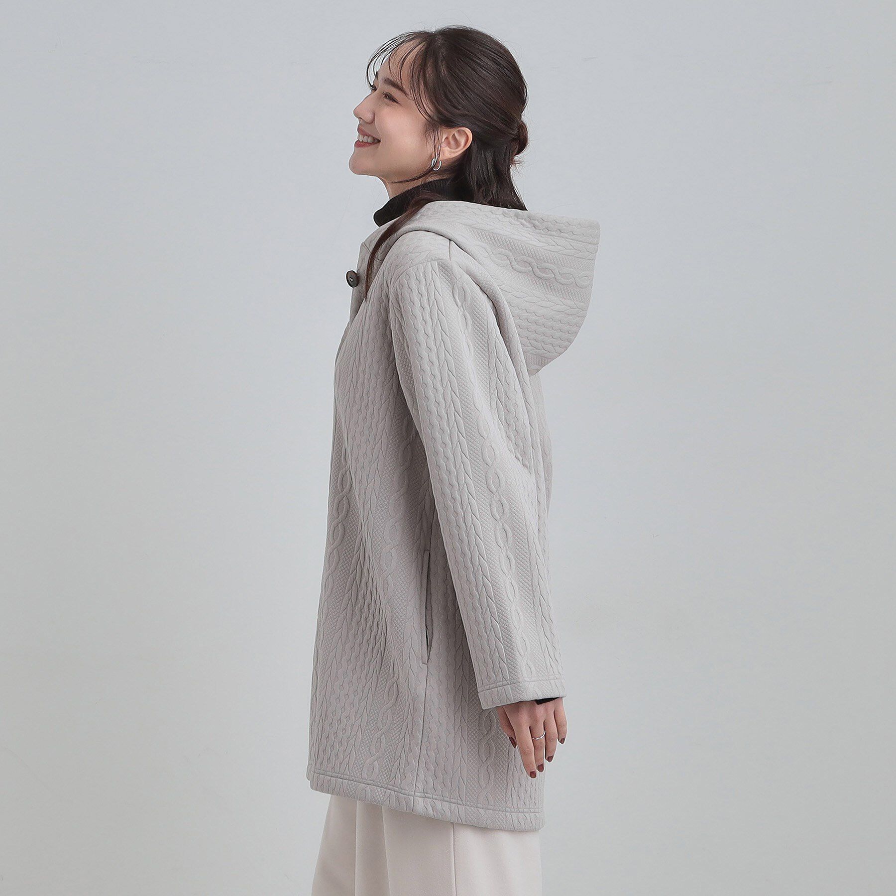 SHOO･LA･RUE「裏側ベロアジャージであったか ケーブルジャガードコーディガン」|カーディガン|