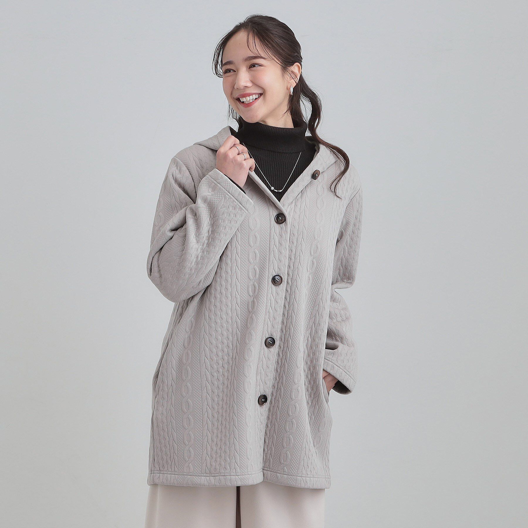 SHOO･LA･RUE「裏側ベロアジャージであったか ケーブルジャガードコーディガン」|カーディガン|