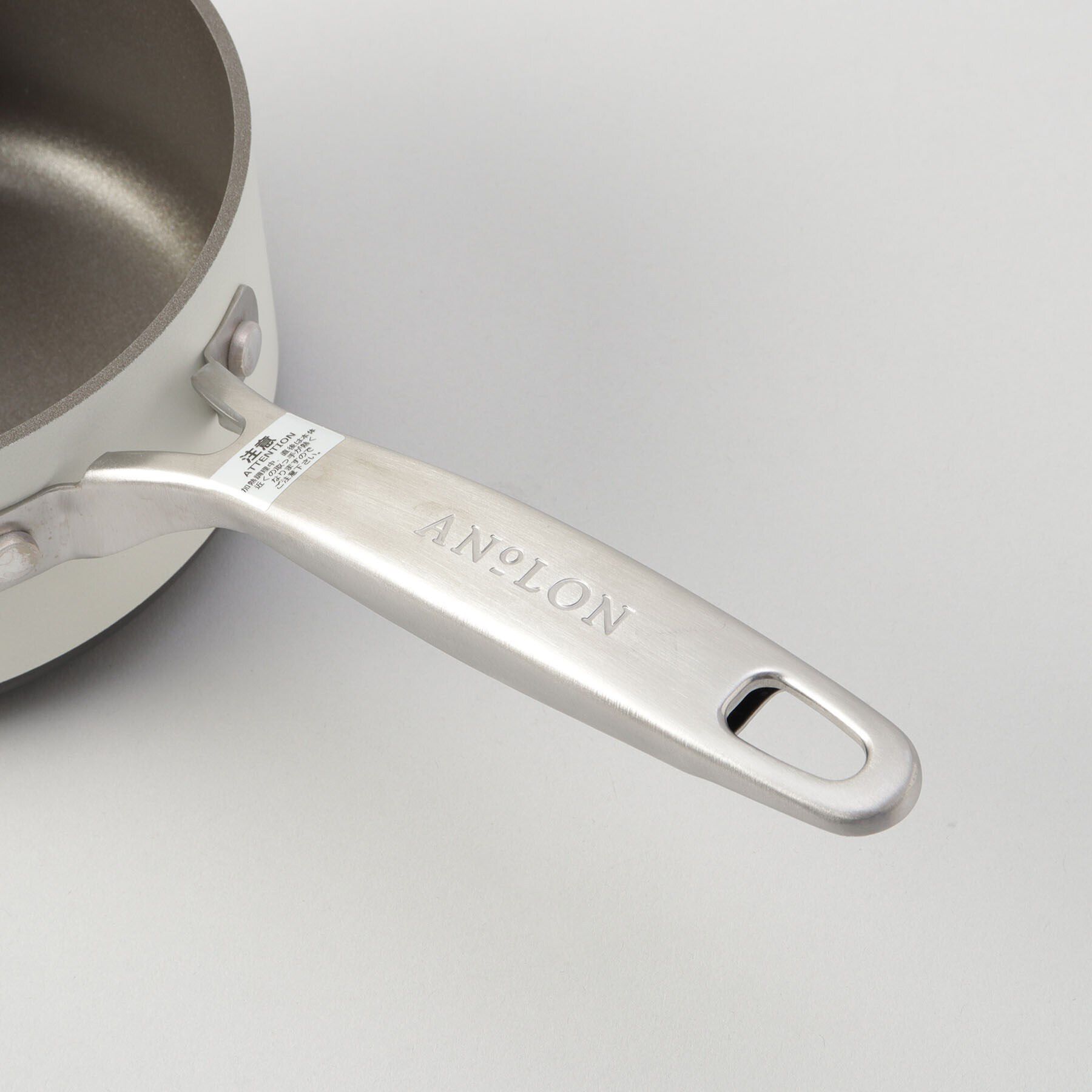 212 KITCHEN STORE「アナロンアチーブ16cm 片手鍋  ＜MEYER マイヤー＞」|食器・キッチングッズ|