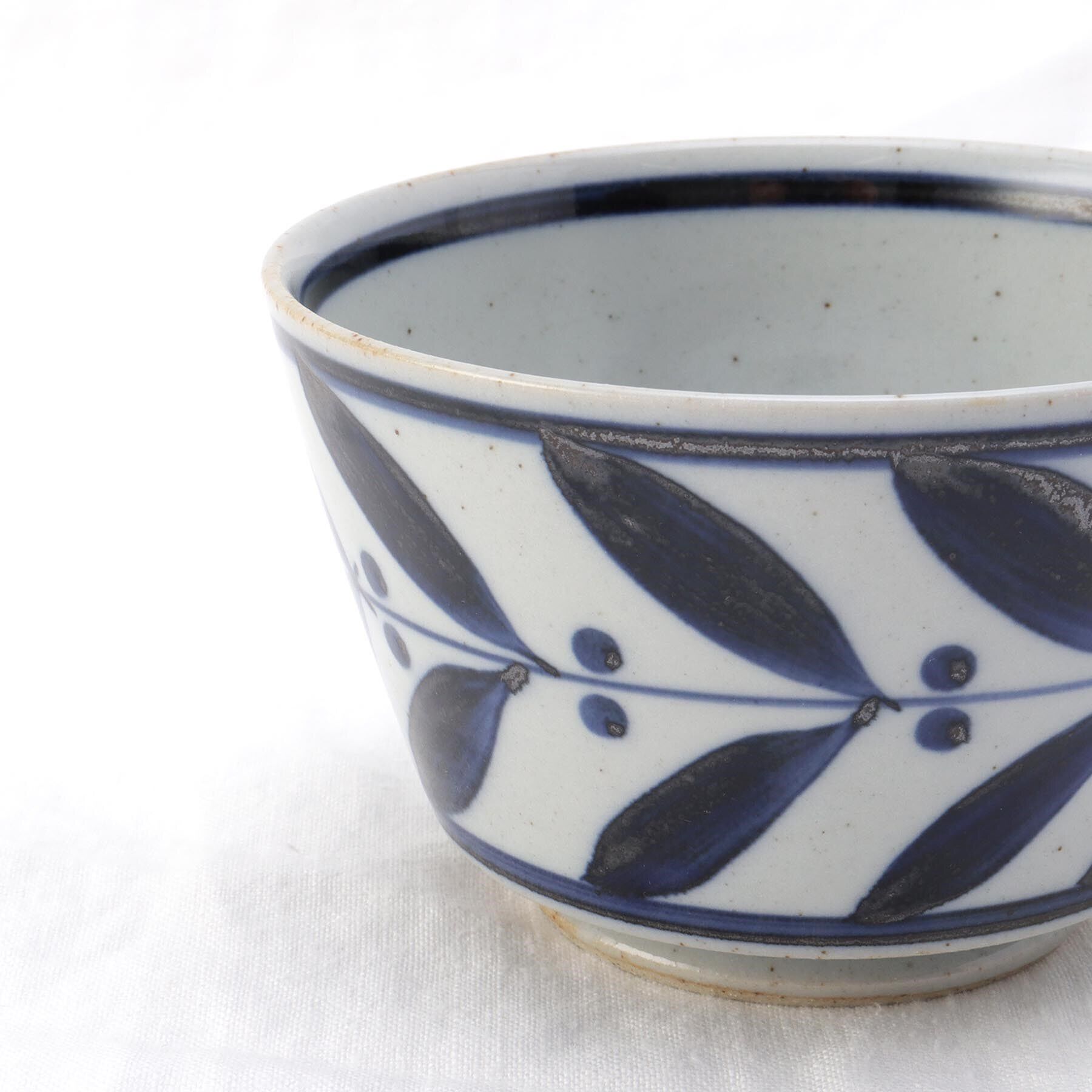 212 KITCHEN STORE「染付多用丼 小 藍の葉」|食器・キッチングッズ|