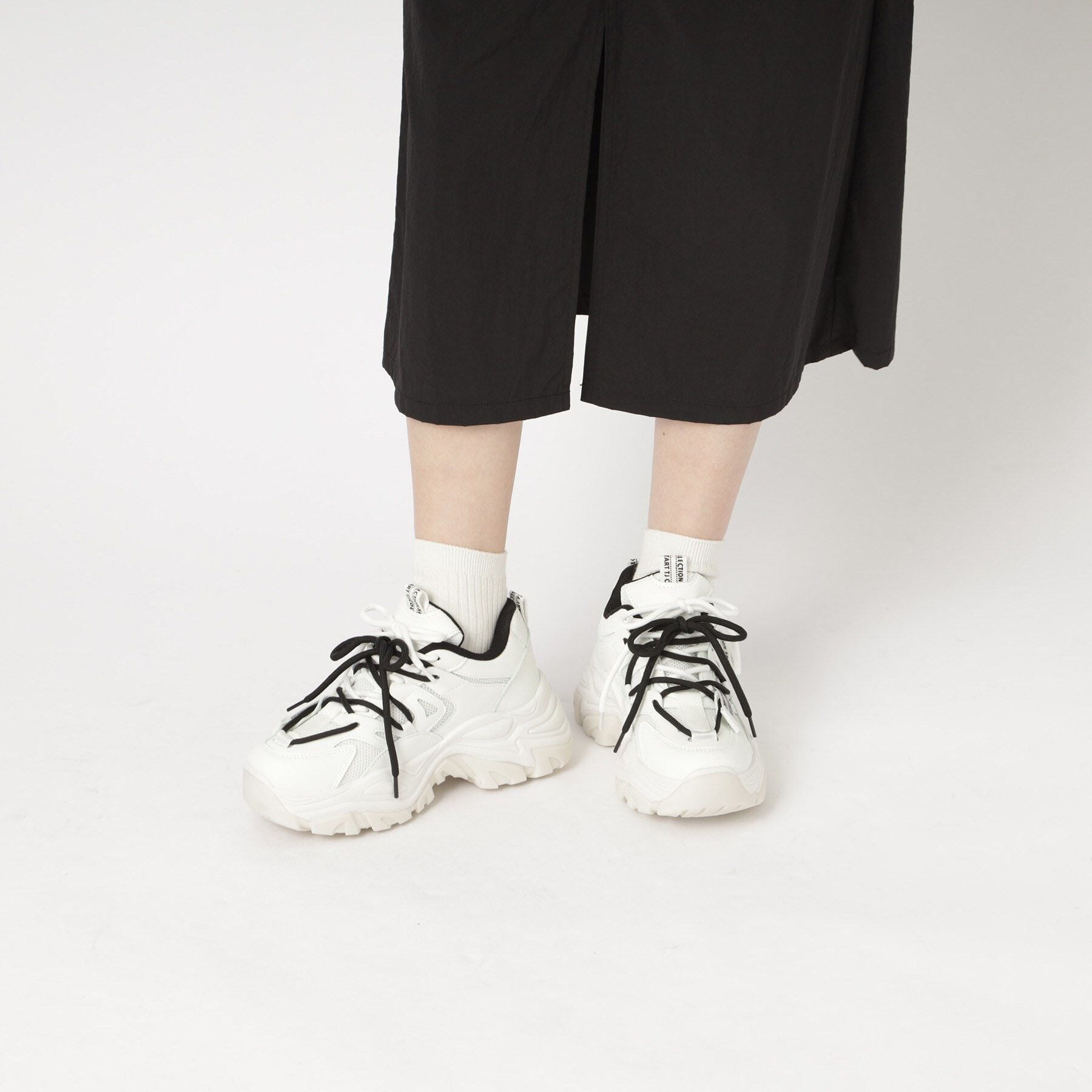 csT&P「厚底ロゴ柄ダッドスニーカー」|スニーカー|