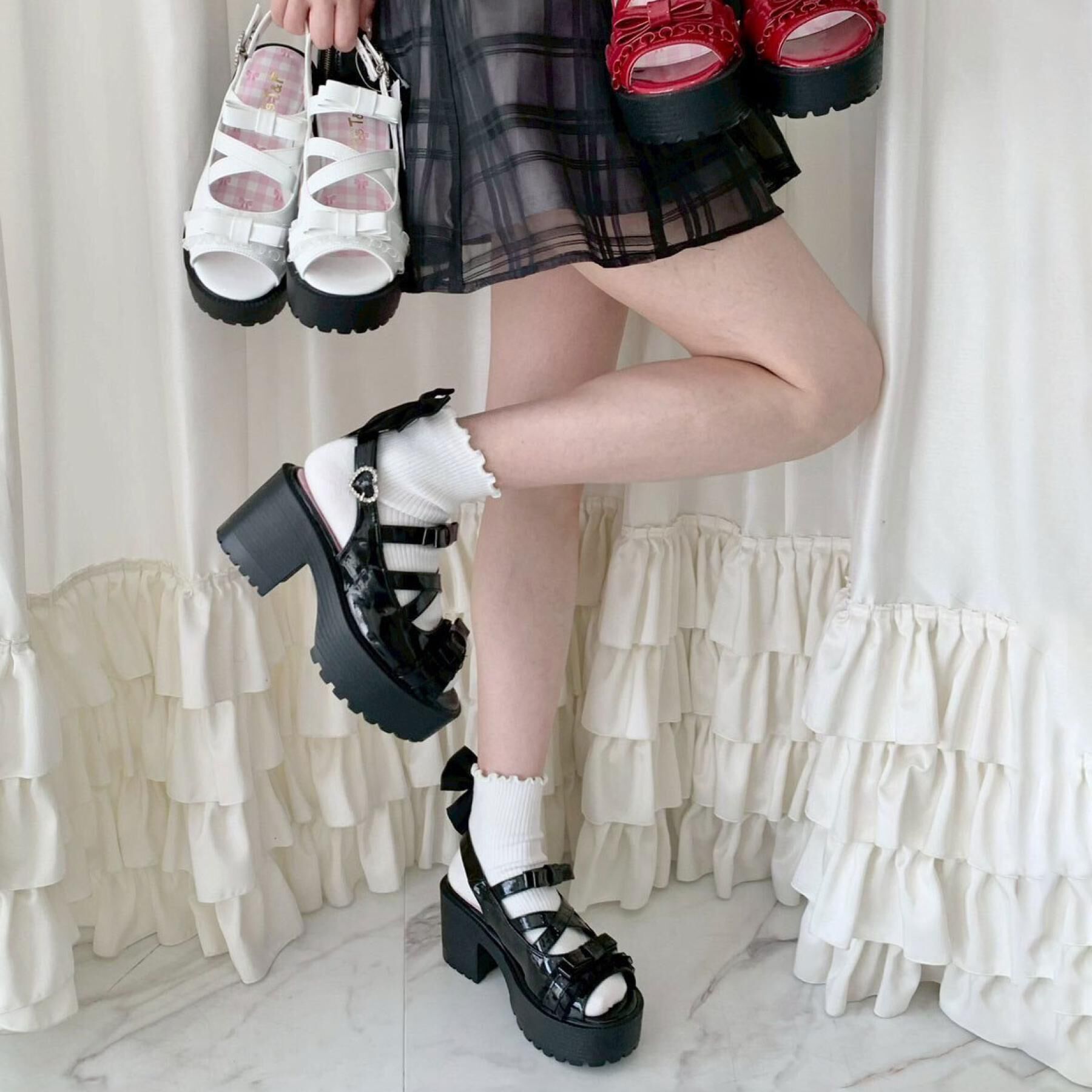 csT&P「厚底レース付きリボンベルトサンダル」|サンダル|