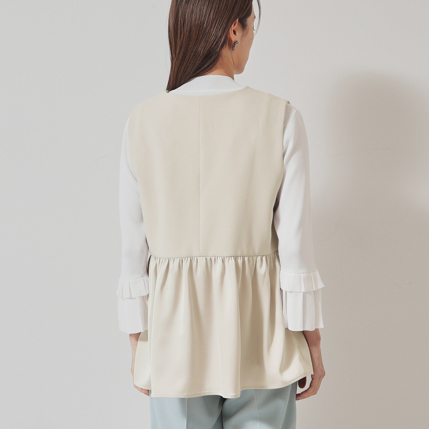 SunaUna「【異素材切り替え／パール調ボタン】ペプラムベスト」|ベスト・ジレ|