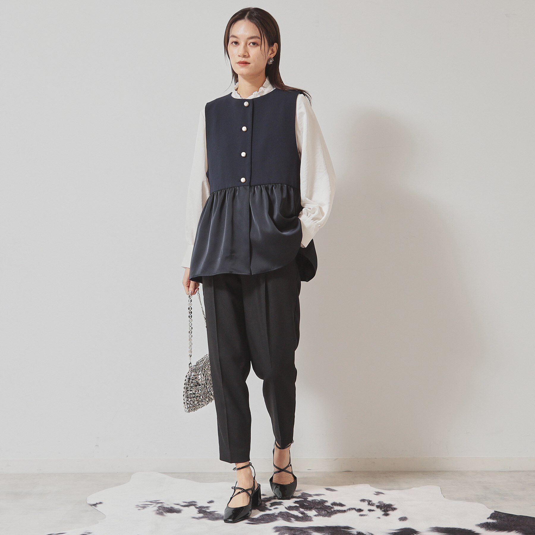 SunaUna「【異素材切り替え／パール調ボタン】ペプラムベスト」|ベスト・ジレ|