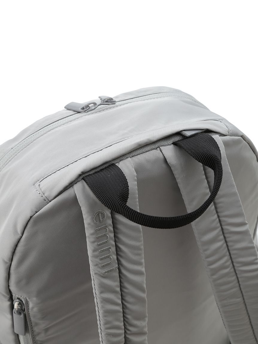 emmi atelier「【ONLINE限定カラー】eco 撥水ギャザーボディーバックパック」|リュック|