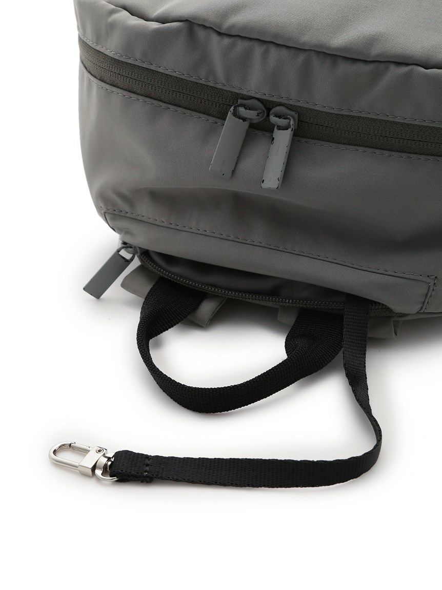 emmi atelier「【ONLINE限定カラー】eco 撥水ギャザーボディーバックパック」|リュック|