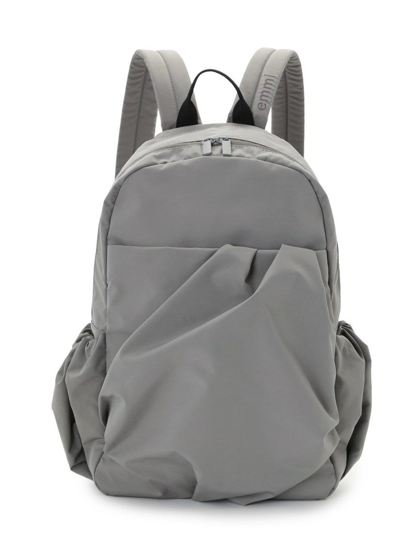 emmi atelier「【ONLINE限定カラー】eco 撥水ギャザーボディーバックパック」|リュック|