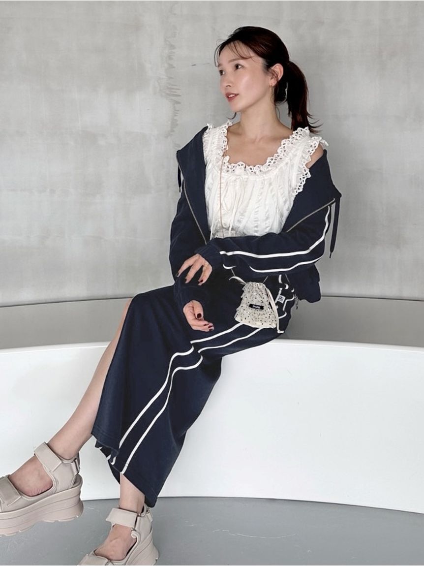 SNIDEL「クロップドコットンフリルブラウス」|シャツ・ブラウス|