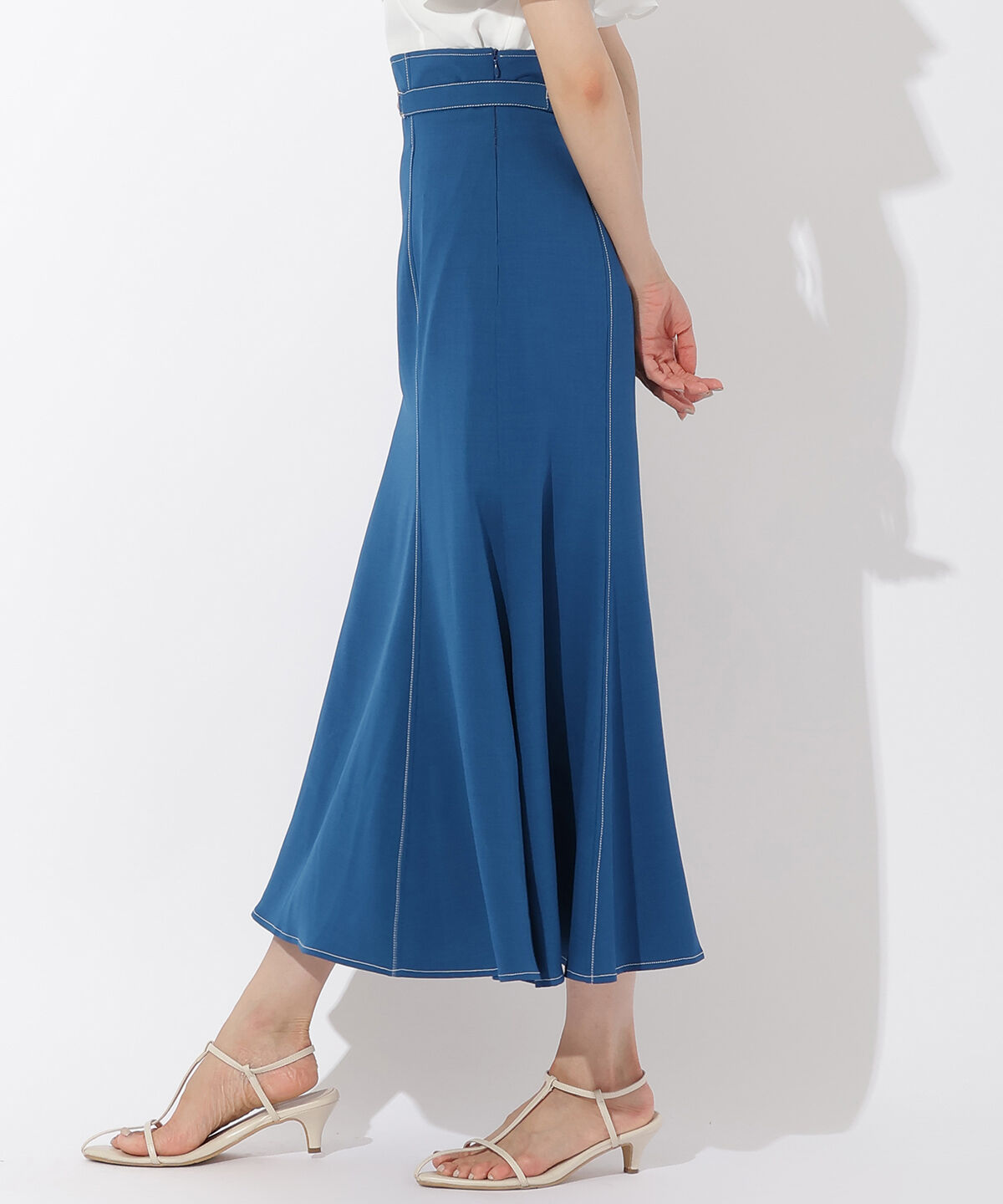 アンドクチュール「ビットベルト付きナロースカート」|フレア|