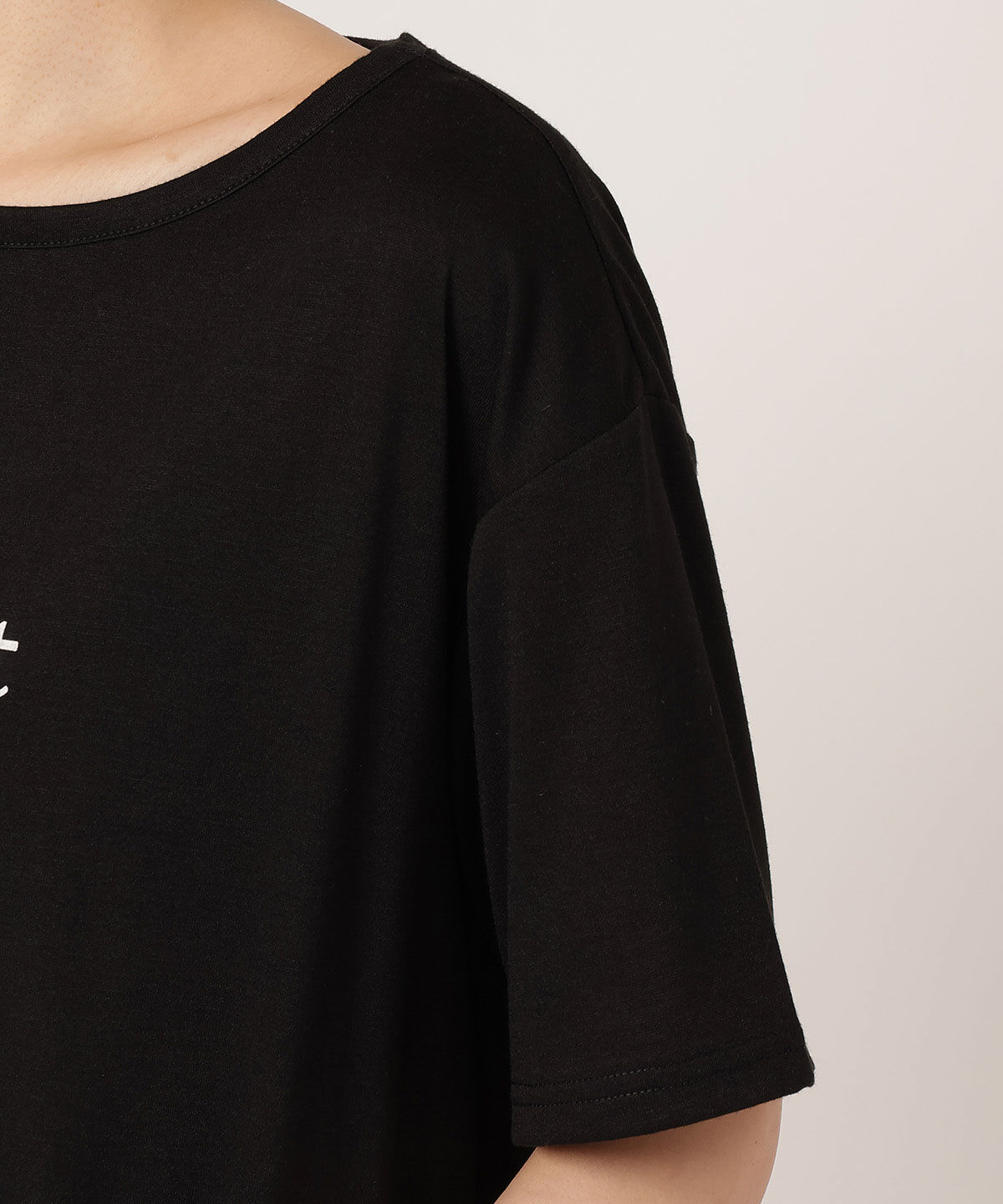 REDYAZEL「Late Checkout プリントTシャツ」|Tシャツ・カットソー|