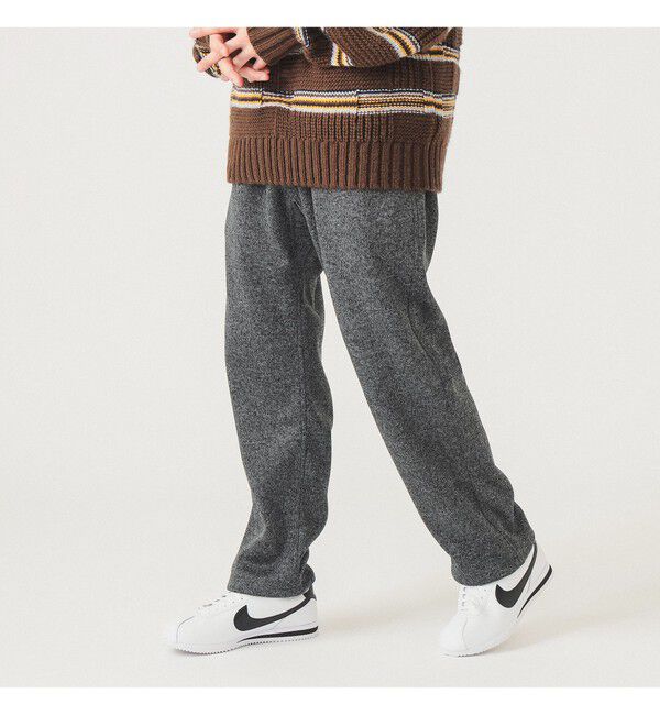 BEAMS「【別注】Gramicci / ボンディング ニット フリースパンツ」|チノ|