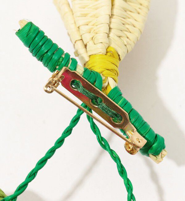 TOMORROWLAND GOODS「MERCEDES SALAZAR Strawberries ブローチ」|ブローチ・コサージュ|