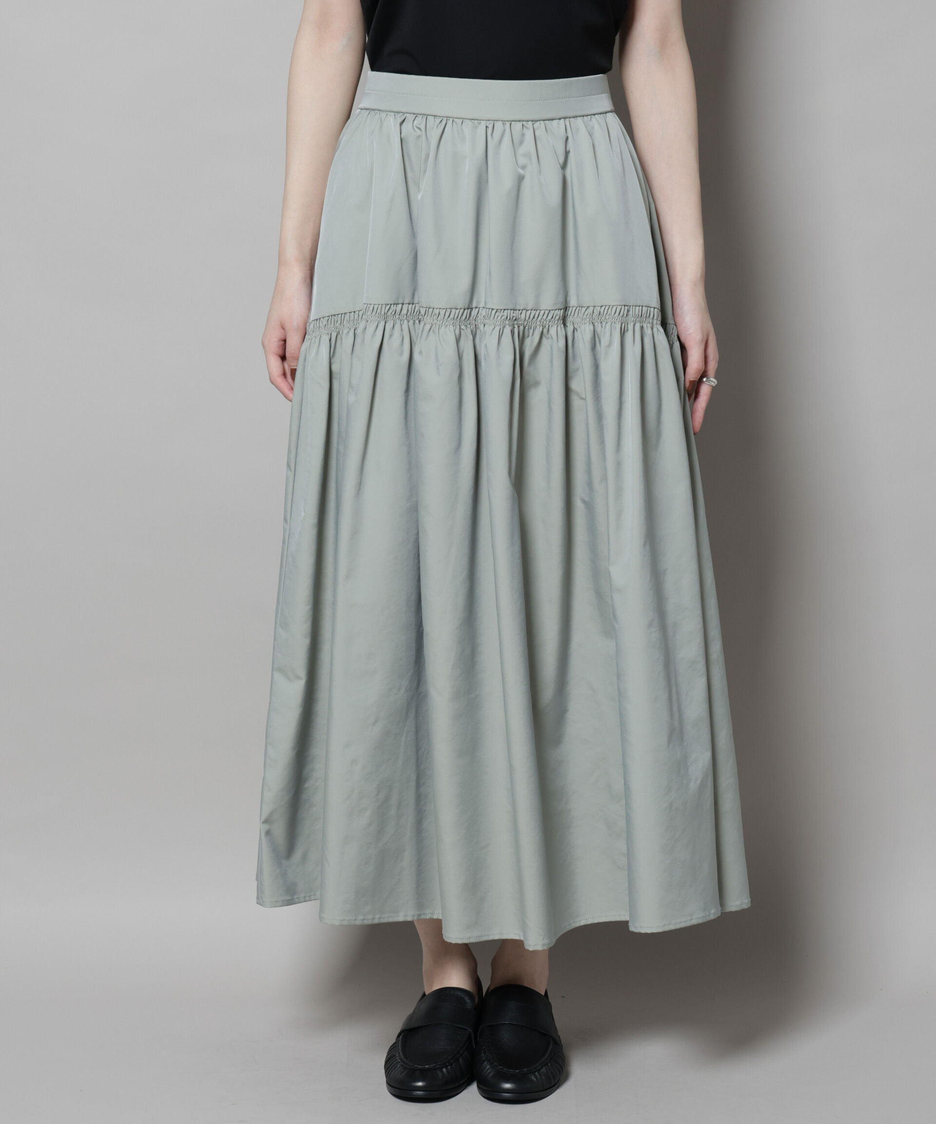 nano･universe「シャンブレータフタティアードギャザースカート」|スカート|