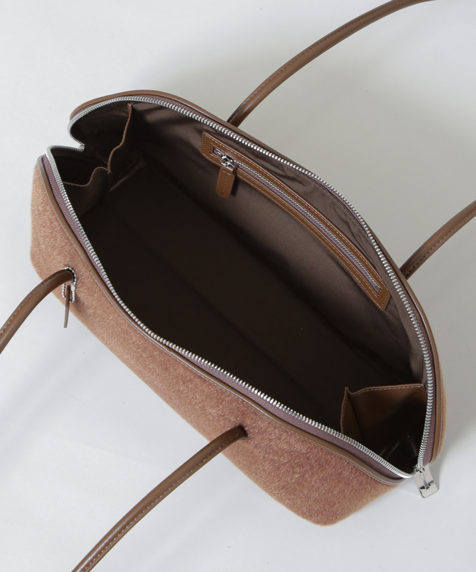 nano･universe「ADD CULUMN/FIGRE BOSTON HAIR CALF」|ショルダー・メッセンジャー|