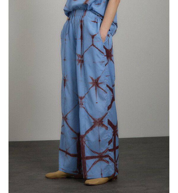 SALON adam et rope'「タイダイイージーパンツ」|チノ|ブルー系(45)