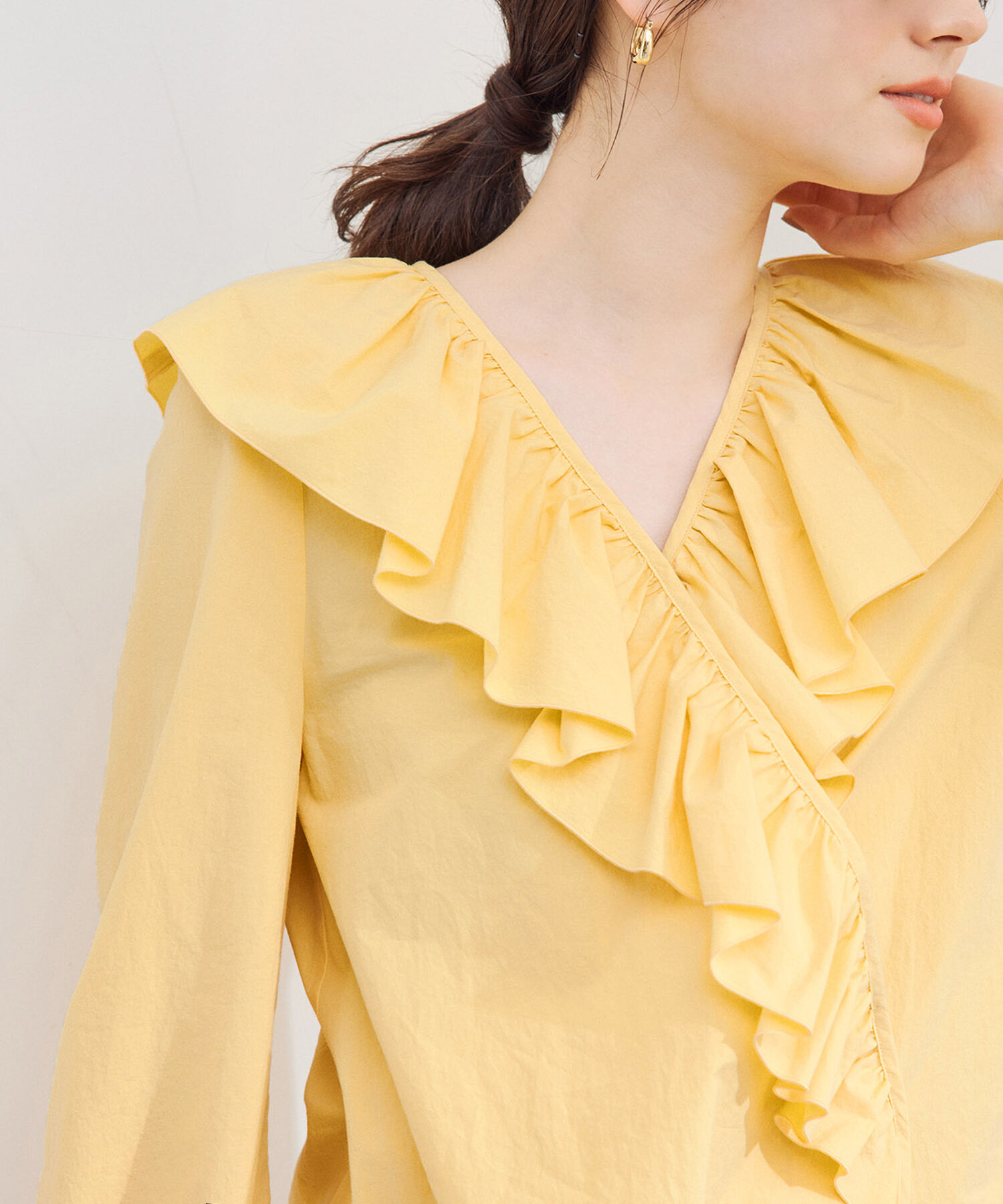 ROPE「カシュクールラッフルブラウス」|シャツ・ブラウス|イエロー系(81)