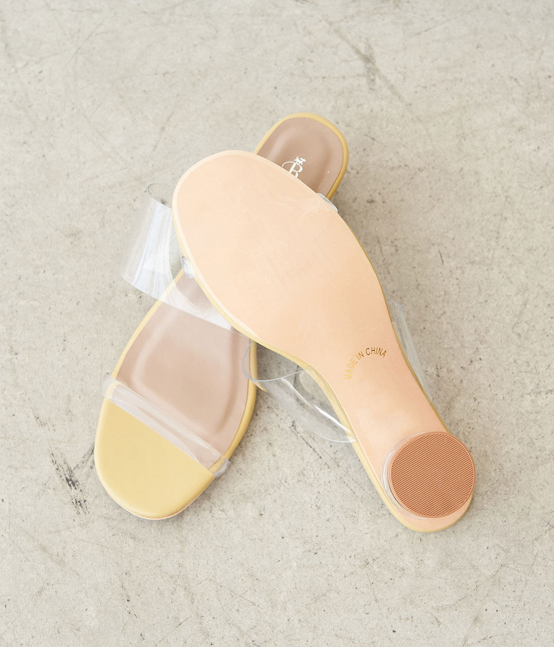 ROPE PICNIC PASSAGE「【WEB限定カラー:イエロー】クリアアッパー円柱クリアヒールミュール」|サンダル|