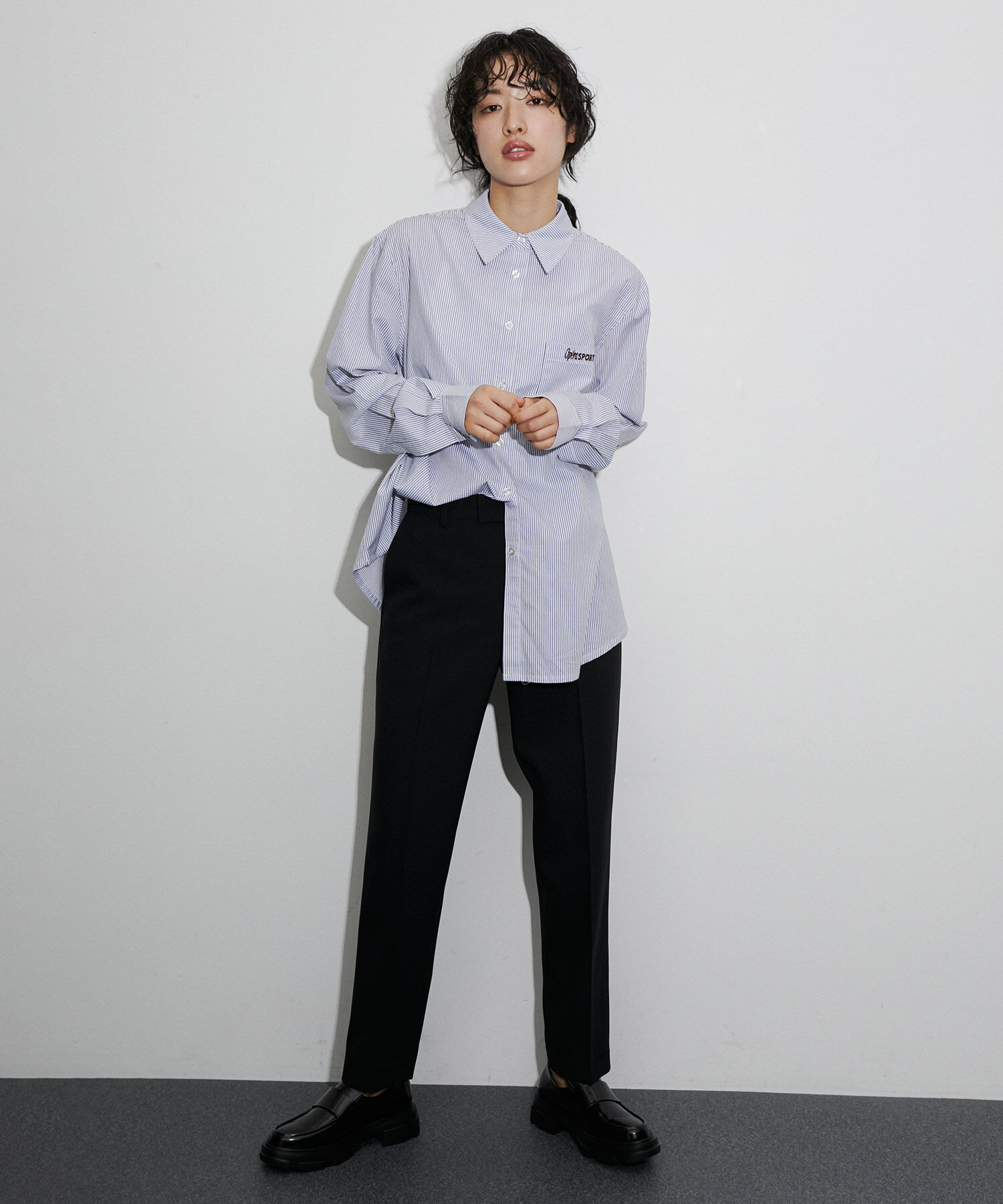 ADAM ET ROPE'「【サステナブル】スリムスラックス」|スラックス|