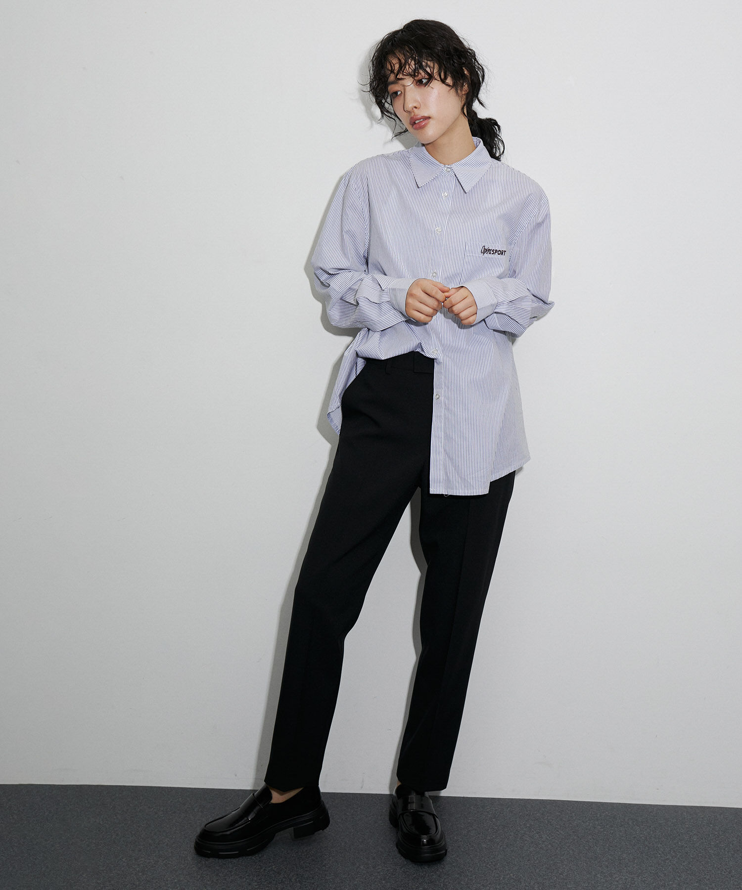 ADAM ET ROPE'「【サステナブル】スリムスラックス」|スラックス|