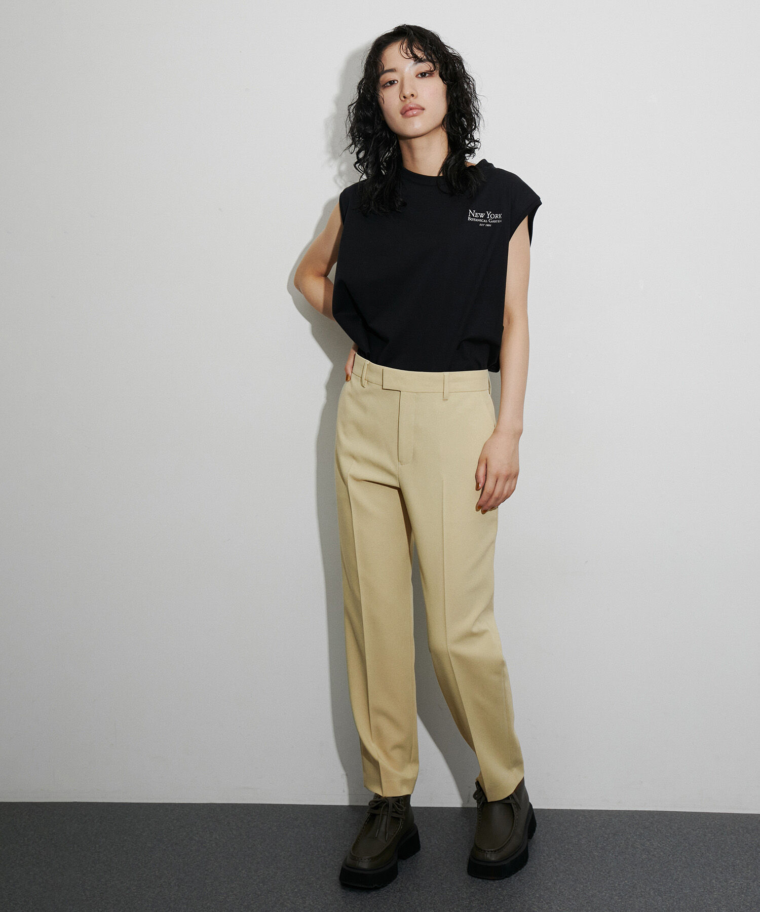 ADAM ET ROPE'「【サステナブル】スリムスラックス」|スラックス|