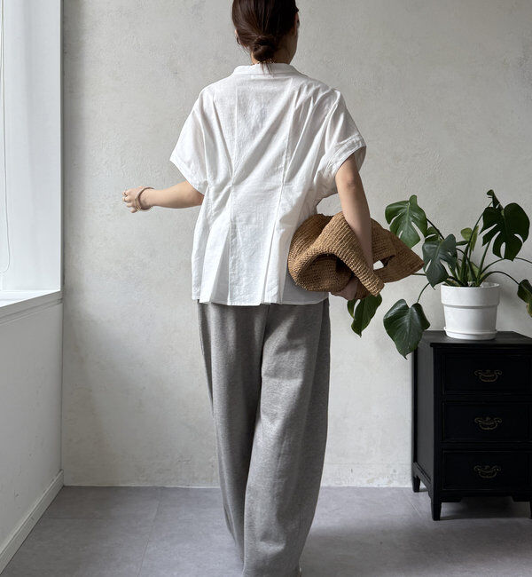  「【WEB限定】コットンリネンタックブラウス」|シャツ・ブラウス|