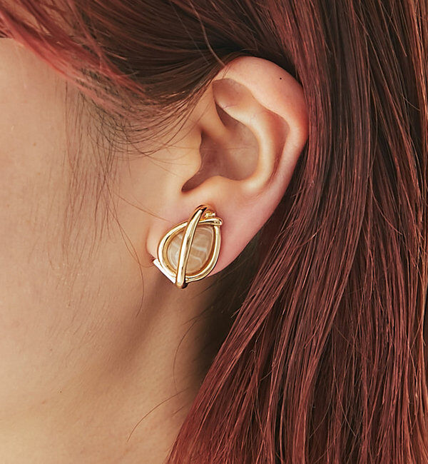  「【GOLDY(ゴールディ)】レイヤードラインイヤリング」|ブローチ・コサージュ|