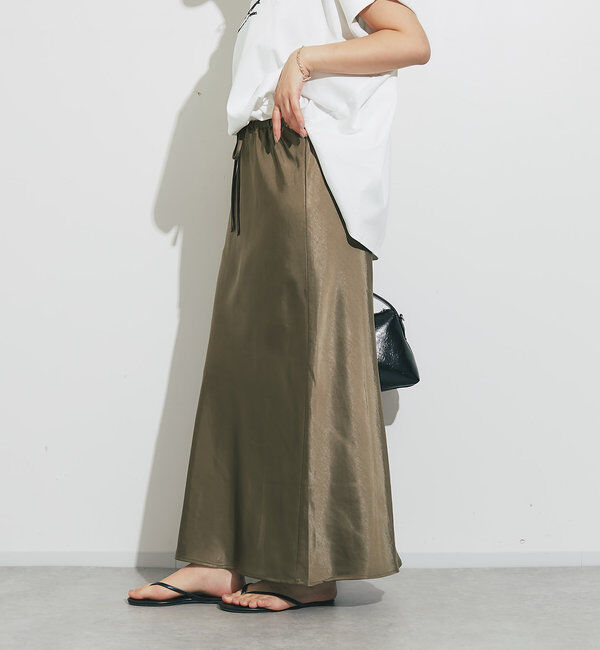  「《ソフトな艶やかさで上品見え》ビンテージサテンスカート」|スカート|