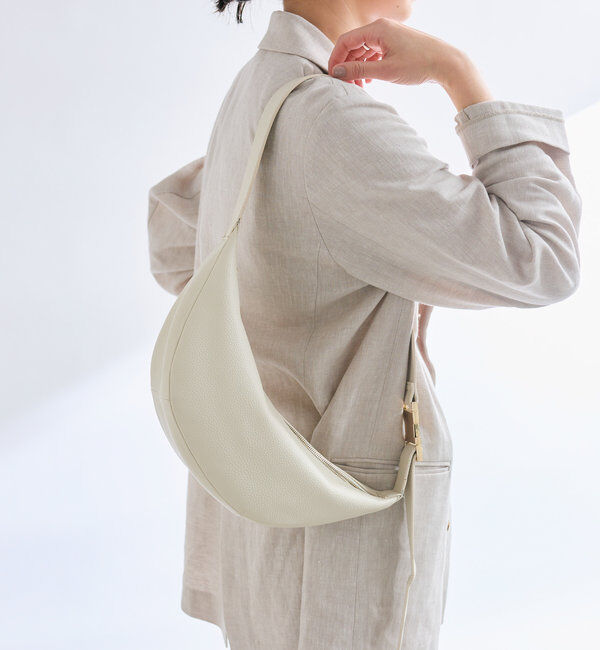  「【上品デザイン】カーブボディバッグ」|クラッチバッグ|