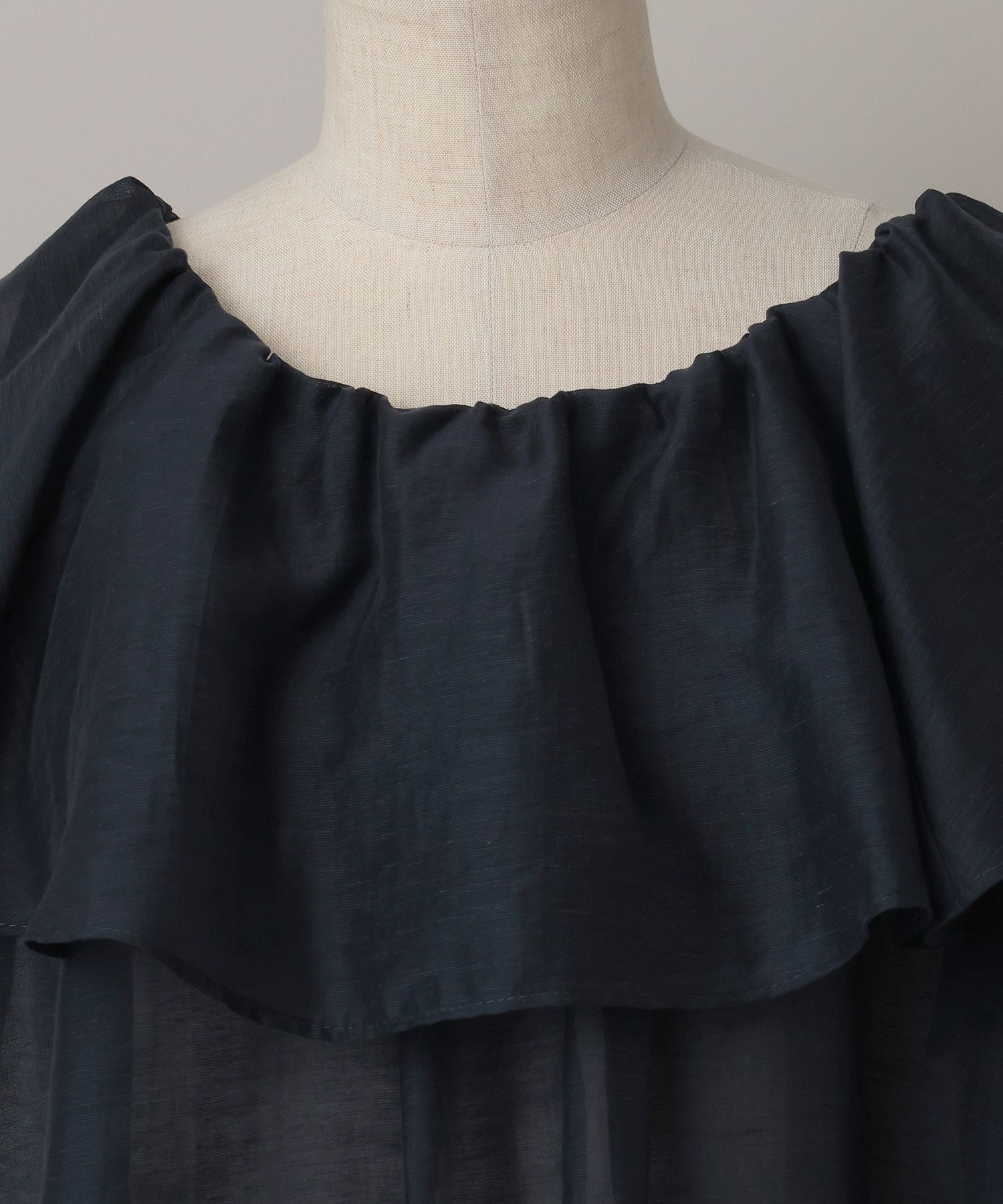 A part by 「リネンフリルブラウスフレンチスリーブ」|シャツ・ブラウス|