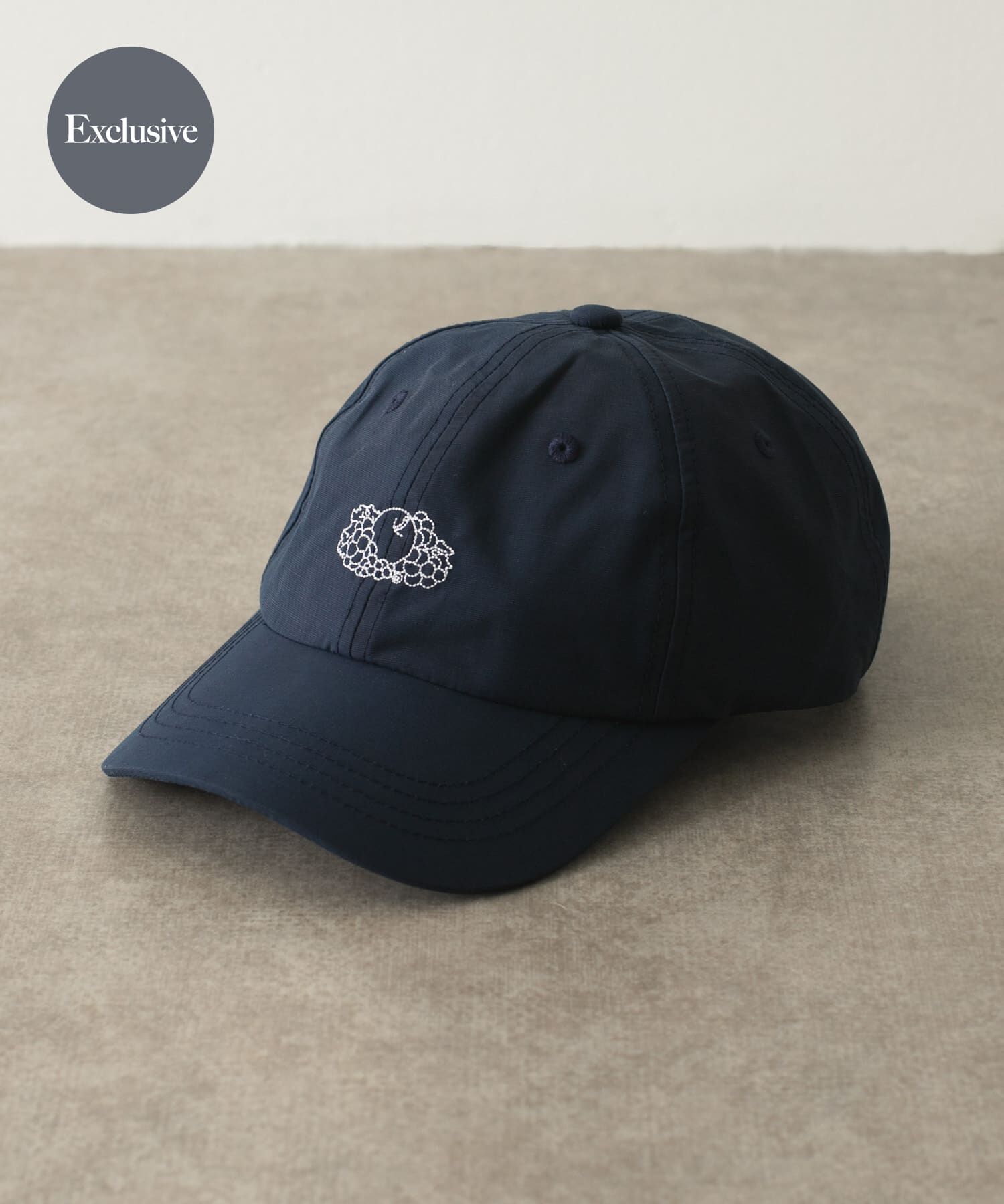 URBAN RESEARCH DOORS「『別注』FRUIT OF THE LOOM&times;DOORS　刺繍キャップ」|キャップ・キャスケット|ネイビー