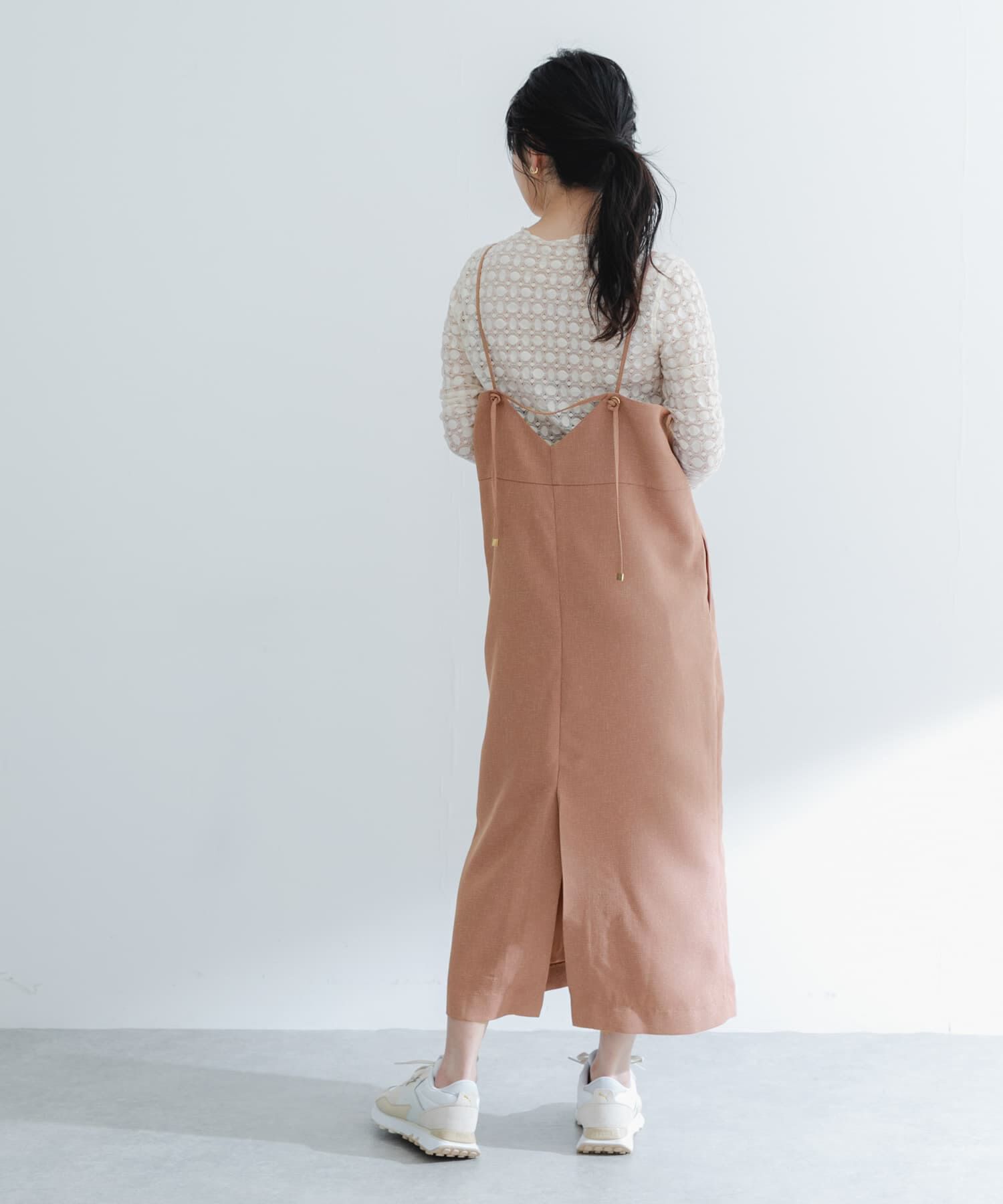 URBAN RESEARCH ROSSO「バックデザインリネンライクキャミワンピース」|ワンピース|