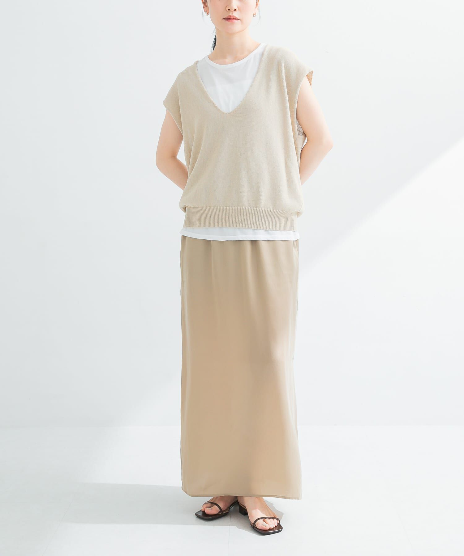 URBAN RESEARCH「『2サイズ展開』キュプラサテンストレートスカート」|スカート|