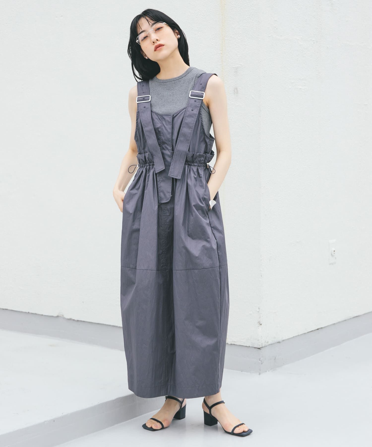  「ミリタリージャンパースカート」|ワンピース|チャコールグレー