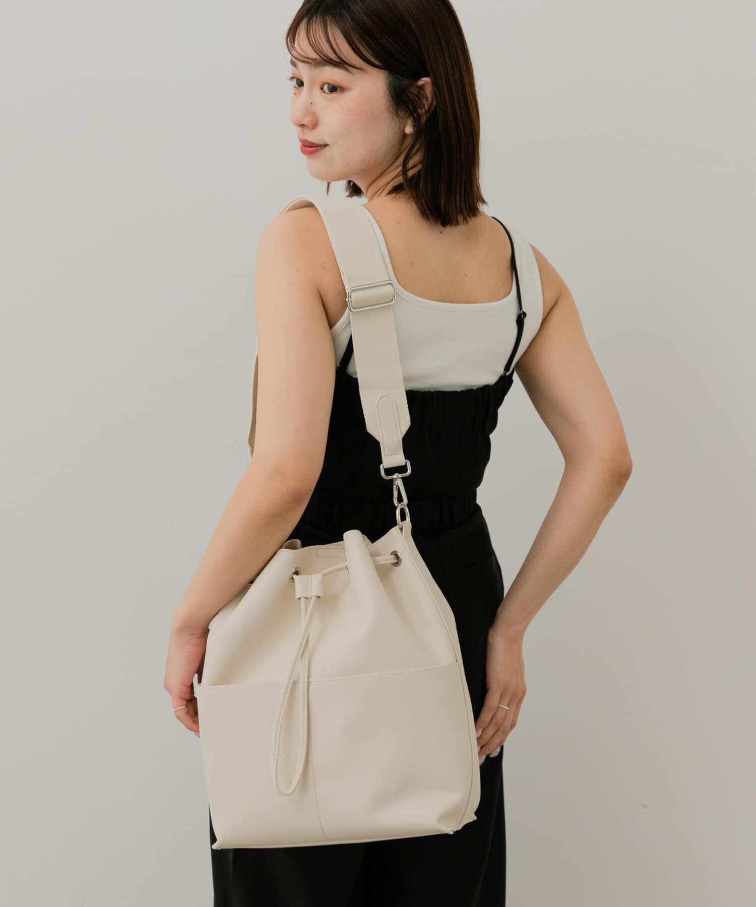 SENSE OF PLACE by URBAN RESEARCH「アウトポケットバケットバッグ」|ショルダー・メッセンジャー|