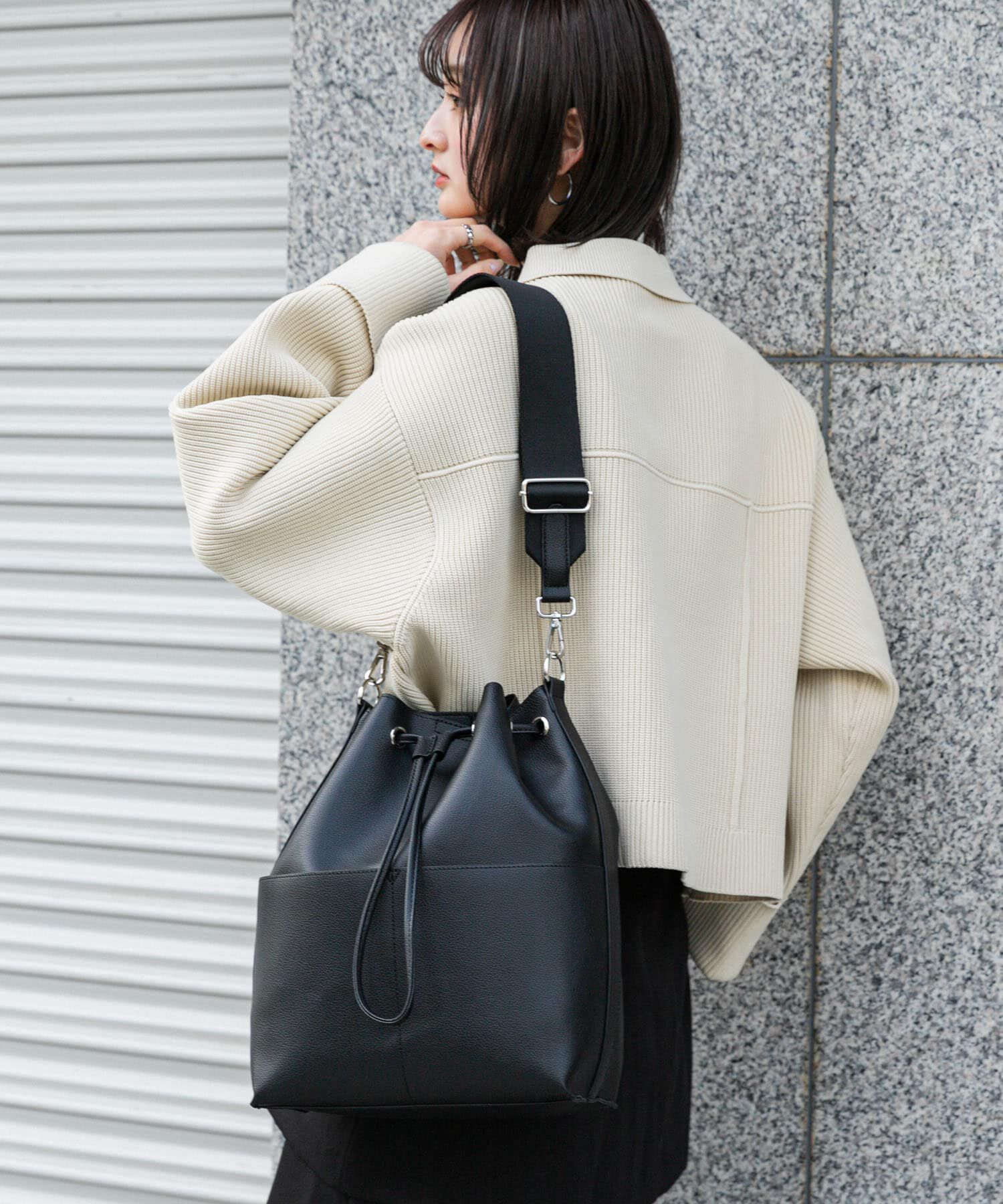 SENSE OF PLACE by URBAN RESEARCH「アウトポケットバケットバッグ」|ショルダー・メッセンジャー|