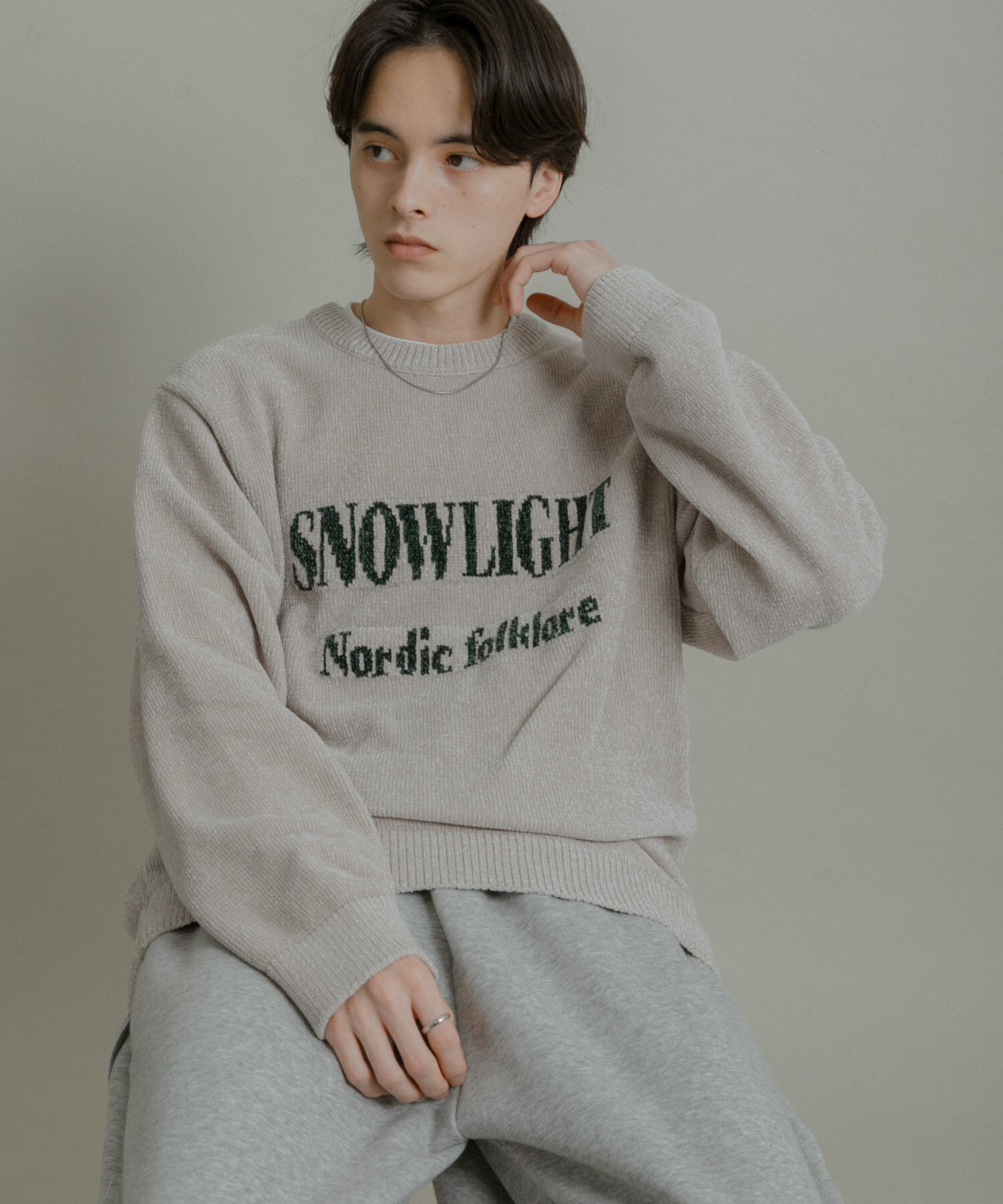 SENSE OF PLACE by URBAN RESEARCH「『洗濯可』モールロゴグラフィックニット」|ニット・セーター|