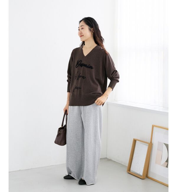  「フレーズロゴ刺繍Vネックニット」|ニット・セーター|